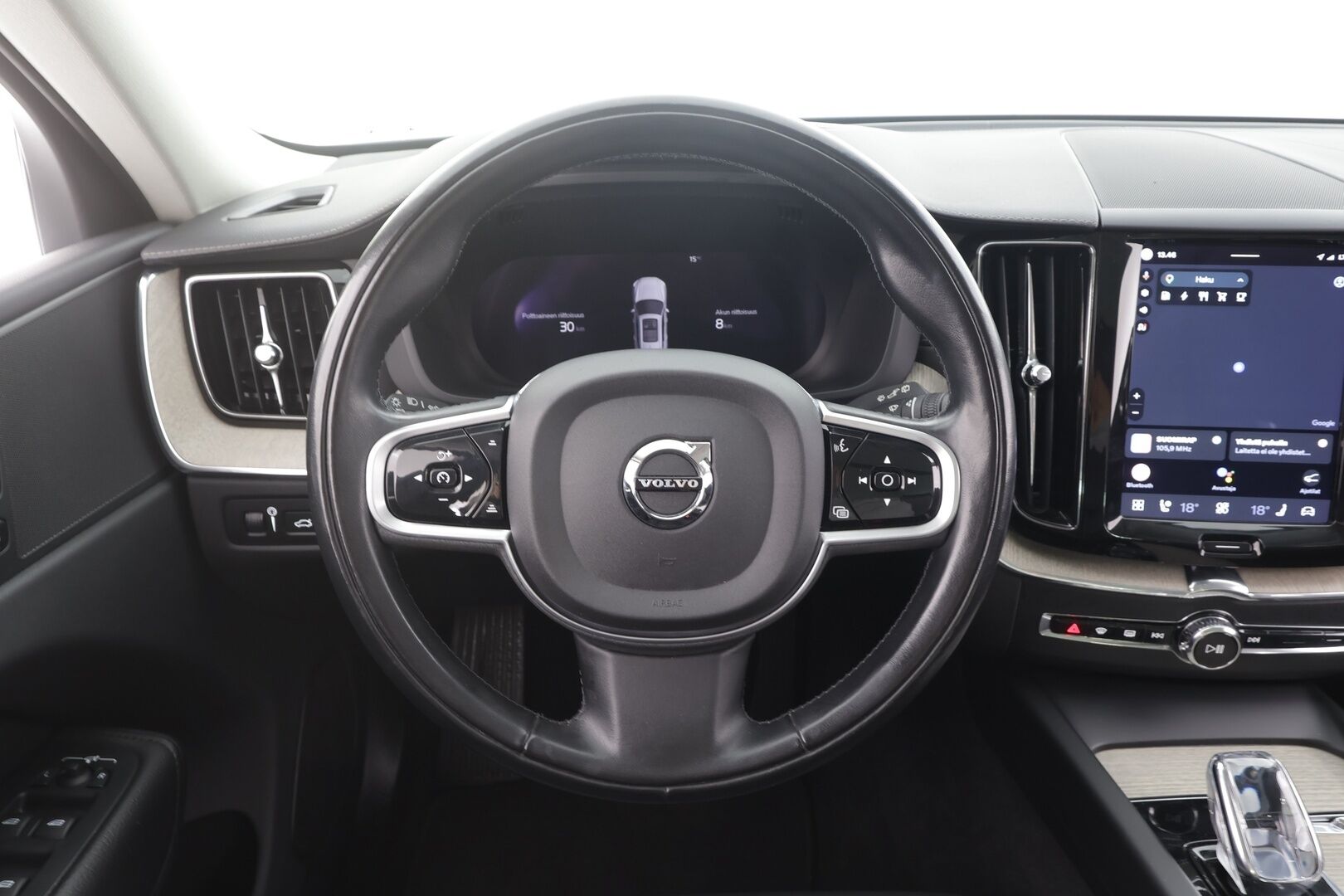 Volvo XC60 2022 T6 AWD Long Range Inscription Edition aut - | Pilot assist | Webasto | Koukku | Full-LED | Muistipenkki | Panorama | Sporttinahat | Keyless | Apple&Android | 1.Om Suomi-auto | Merkkihuollettu | Kahdet Renkaat |