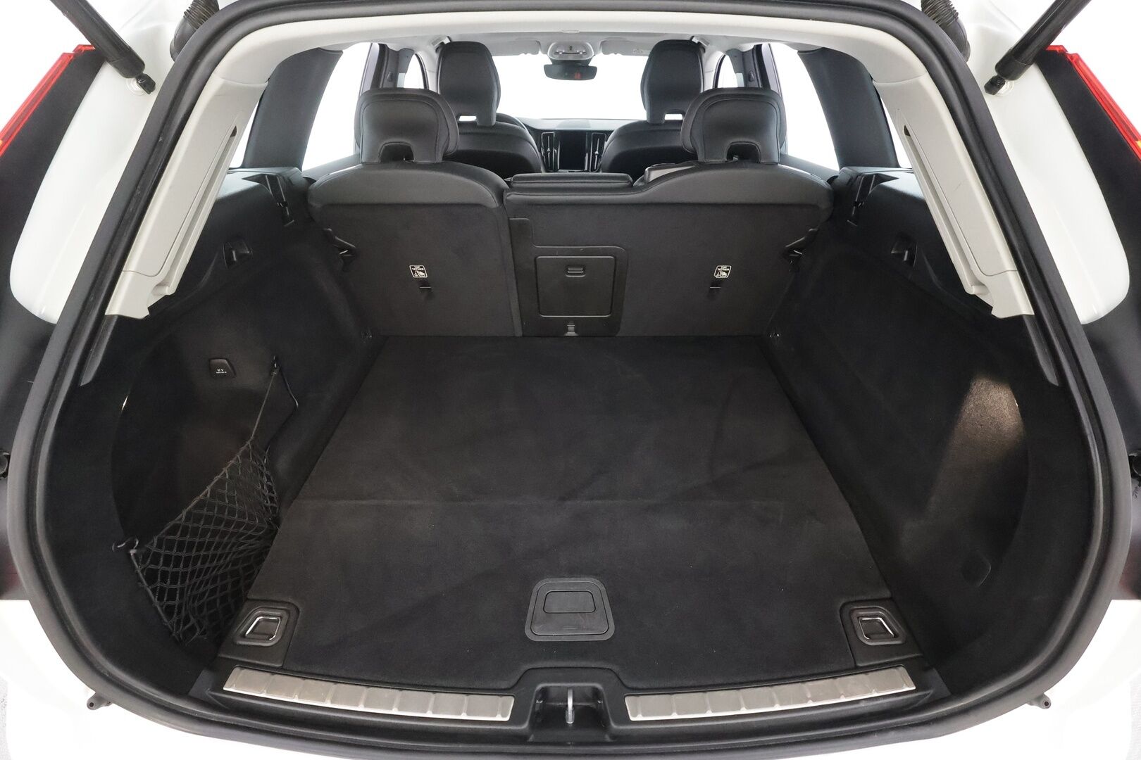 Volvo XC60 2022 T6 AWD Long Range Inscription Edition aut - | Pilot assist | Webasto | Koukku | Full-LED | Muistipenkki | Panorama | Sporttinahat | Keyless | Apple&Android | 1.Om Suomi-auto | Merkkihuollettu | Kahdet Renkaat |