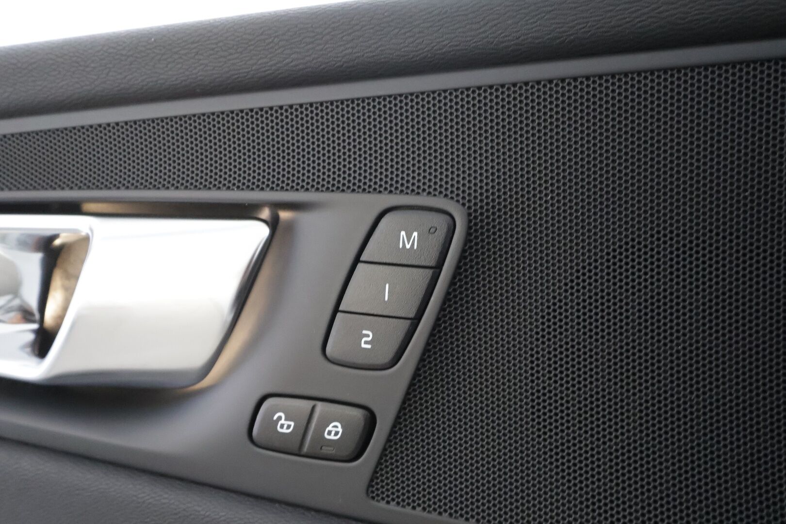 Volvo XC60 2022 T6 AWD Long Range Inscription Edition aut - | Pilot assist | Webasto | Koukku | Full-LED | Muistipenkki | Panorama | Sporttinahat | Keyless | Apple&Android | 1.Om Suomi-auto | Merkkihuollettu | Kahdet Renkaat |
