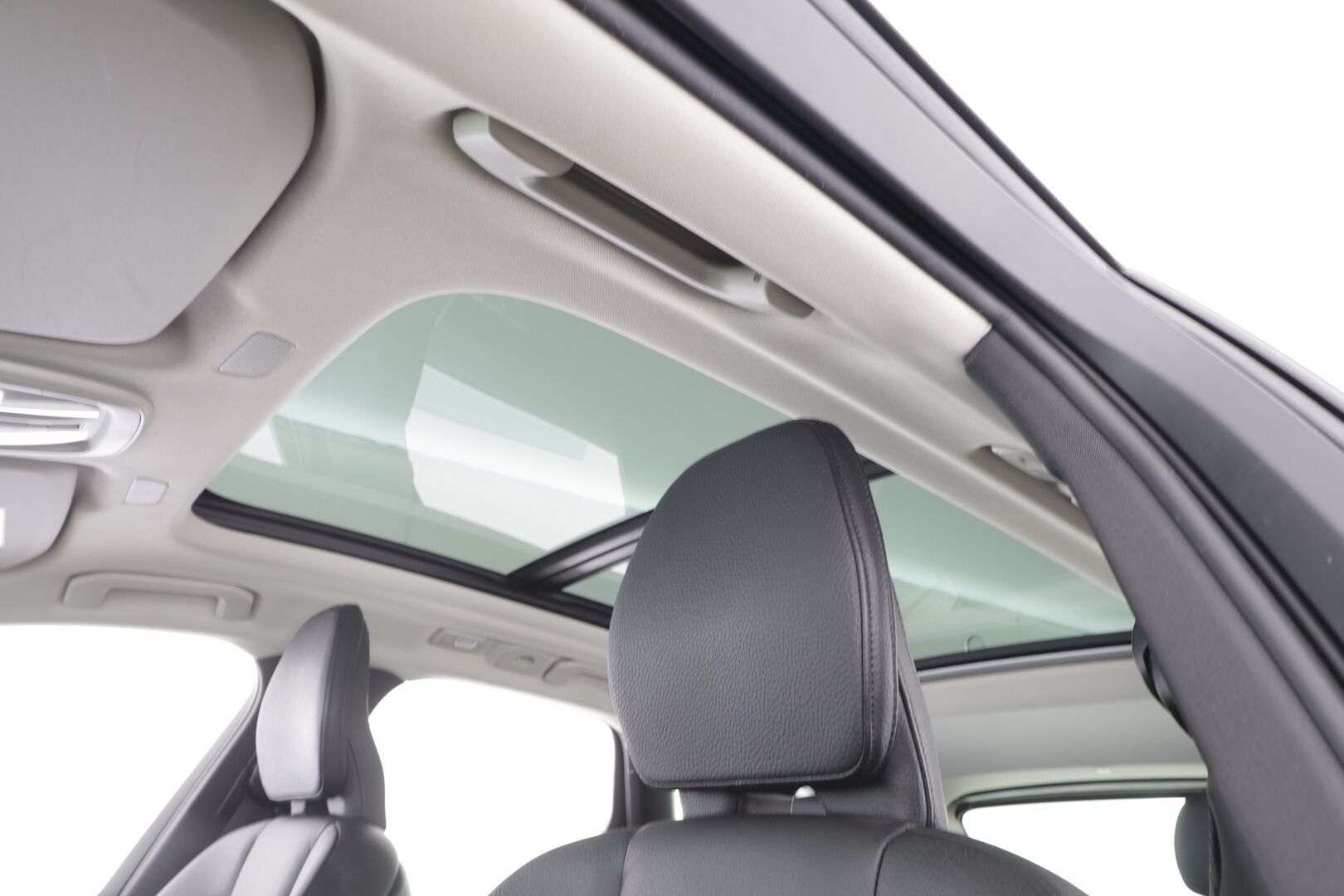 Volvo XC60 2022 T6 AWD Long Range Inscription Edition aut - | Pilot assist | Webasto | Koukku | Full-LED | Muistipenkki | Panorama | Sporttinahat | Keyless | Apple&Android | 1.Om Suomi-auto | Merkkihuollettu | Kahdet Renkaat |