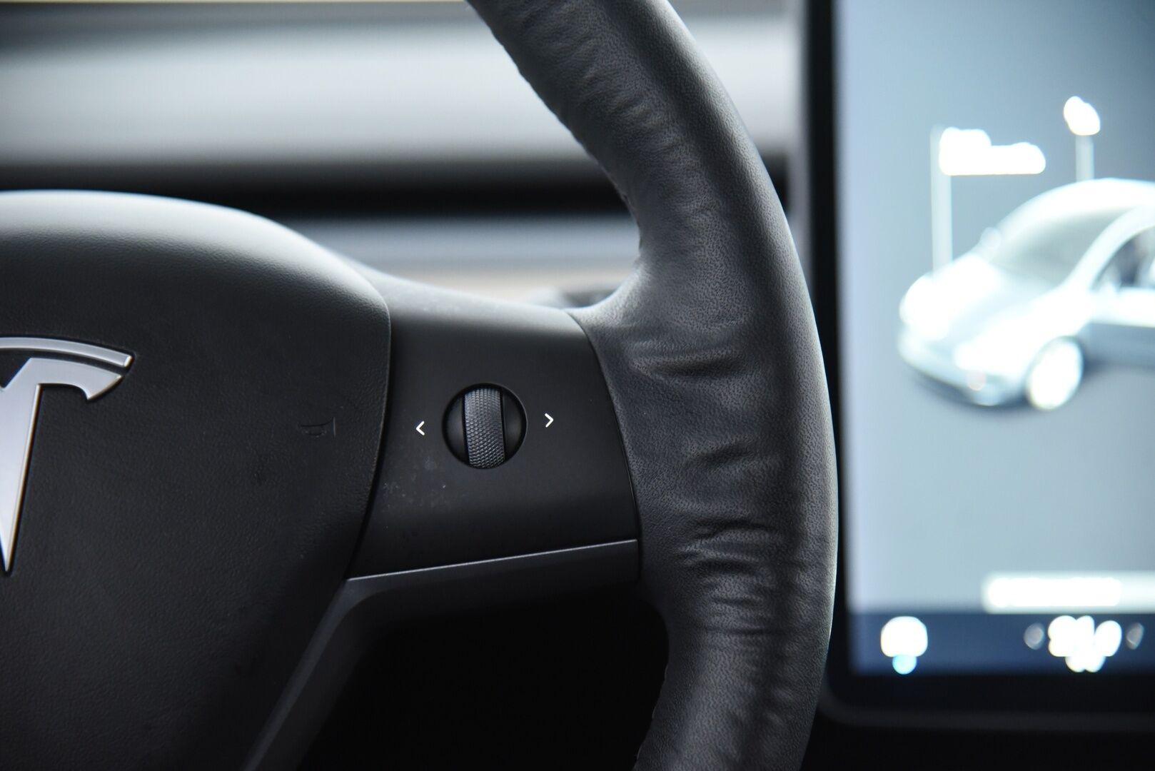 Tesla Model Y 2021 Long Range / EAP / Premium Audio / Adapt. vak / Matrix-LED / Lasikatto / Nahkasisuta - Lämpöpumppu vaihdettu! / P-Kamera / Parannettu Autopilootti