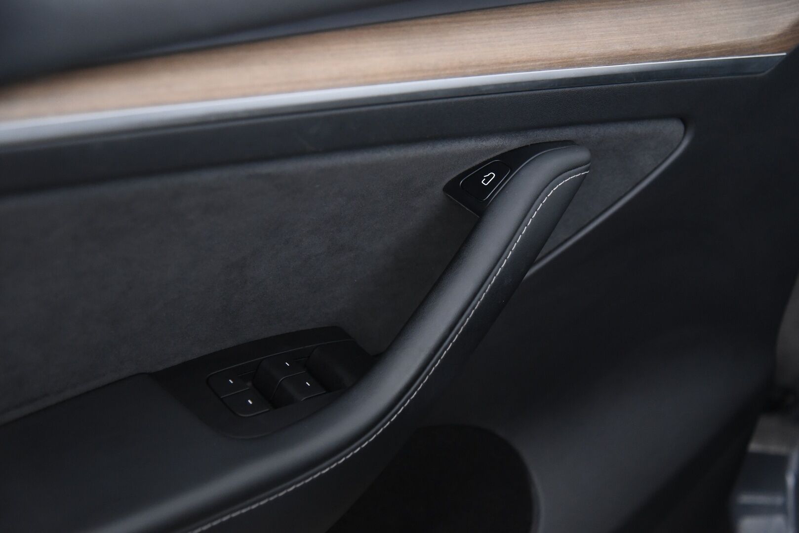 Tesla Model Y 2021 Long Range * EAP / Premium Audio / Adapt. vak / Matrix-LED / Lasikatto / Nahkasisusta * - Lämpöpumppu vaihdettu! / P-Kamera / Parannettu Autopilootti - HULLUT AVAJAISHULINAT KORKOTARJOUS 3,29 %