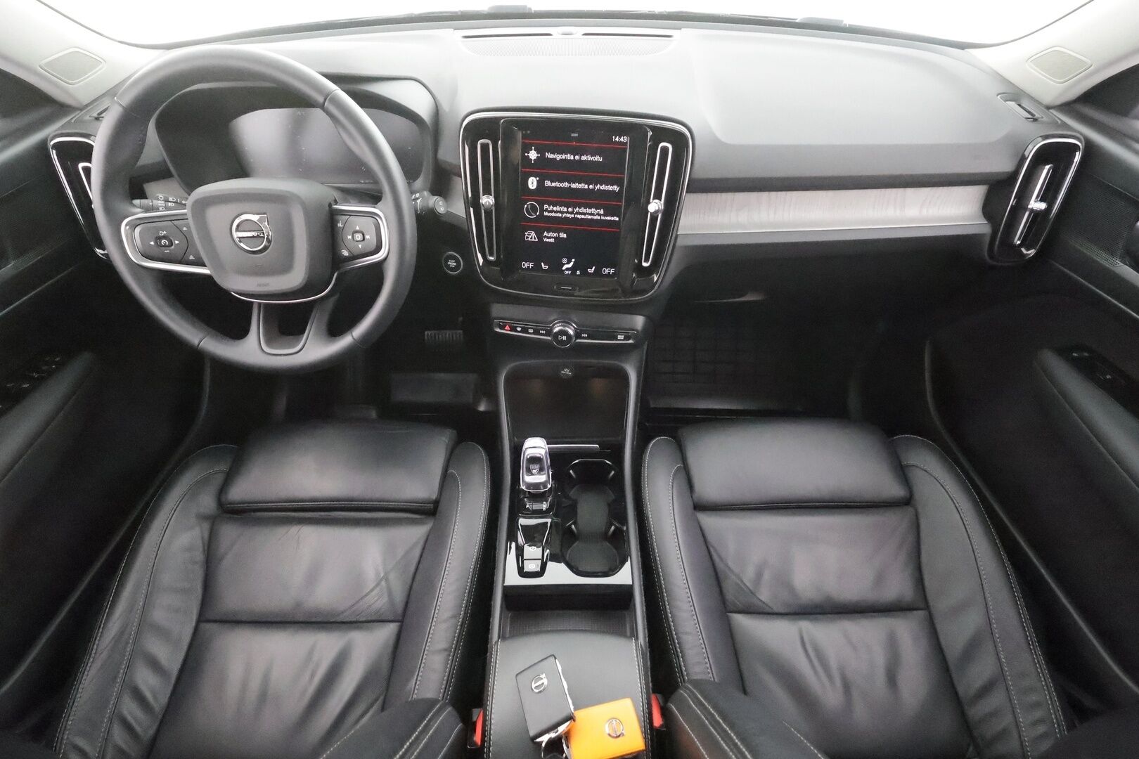 Volvo XC40 2022 T4 TwE Business Inscription Edition aut - | Webasto | Koukku | ACC | LED | P.Kamera | Sporttinahat | Kaistavahti | Keyless | Merkkihuollot | Kahdet renkaat | 1-om Suomi-auto | 