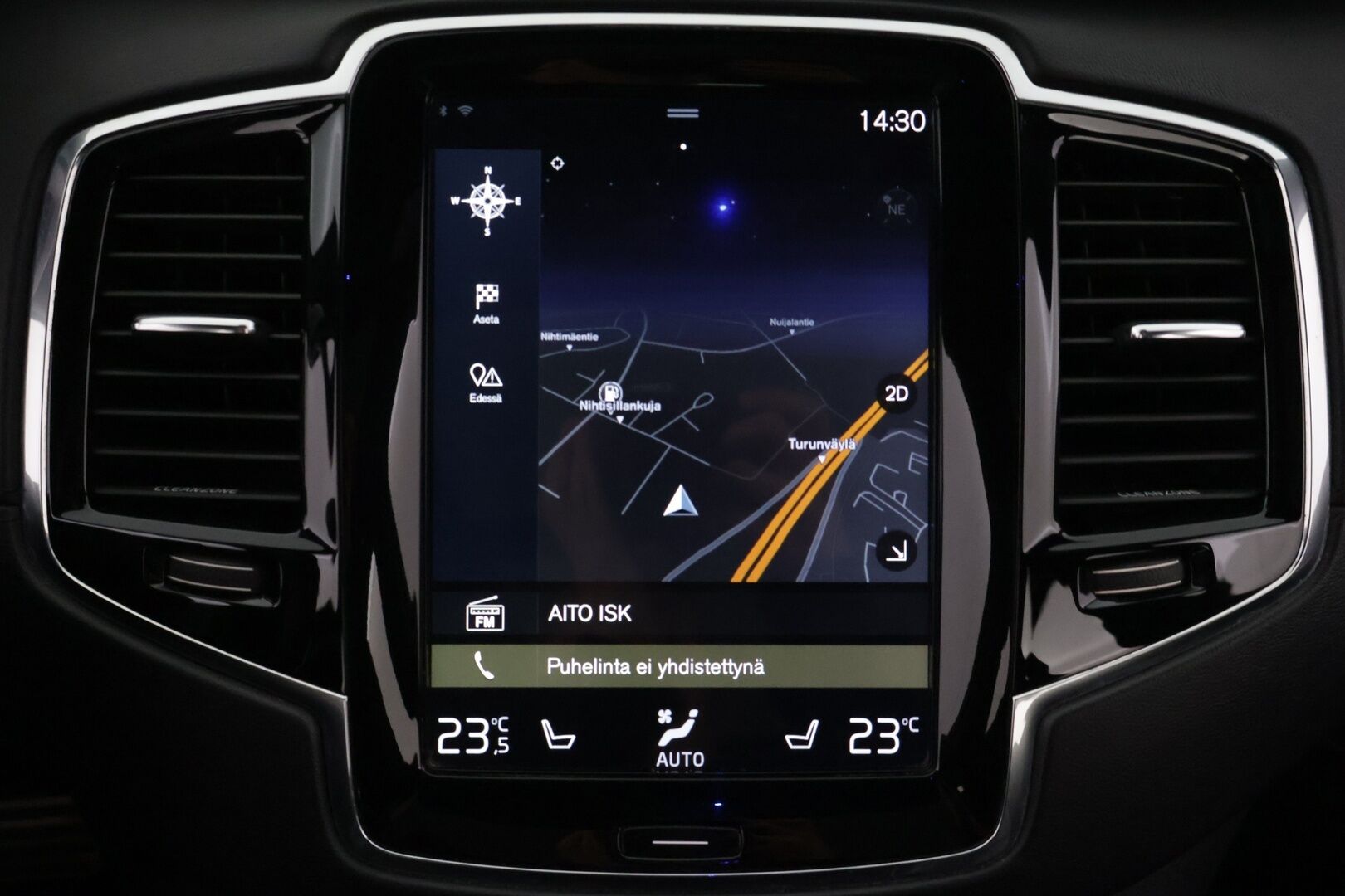Volvo XC90 2016 T8 Twin Engine AWD R-Design aut *Bowers&Wilkins / HUD / 360° / Muistinahat / Panorama / Webasto / Koukku / 7-Paikkainen* - 7-paikkainen / Kattavasti huollettu / Kahdet aluvanteet / Kaikki herkut!