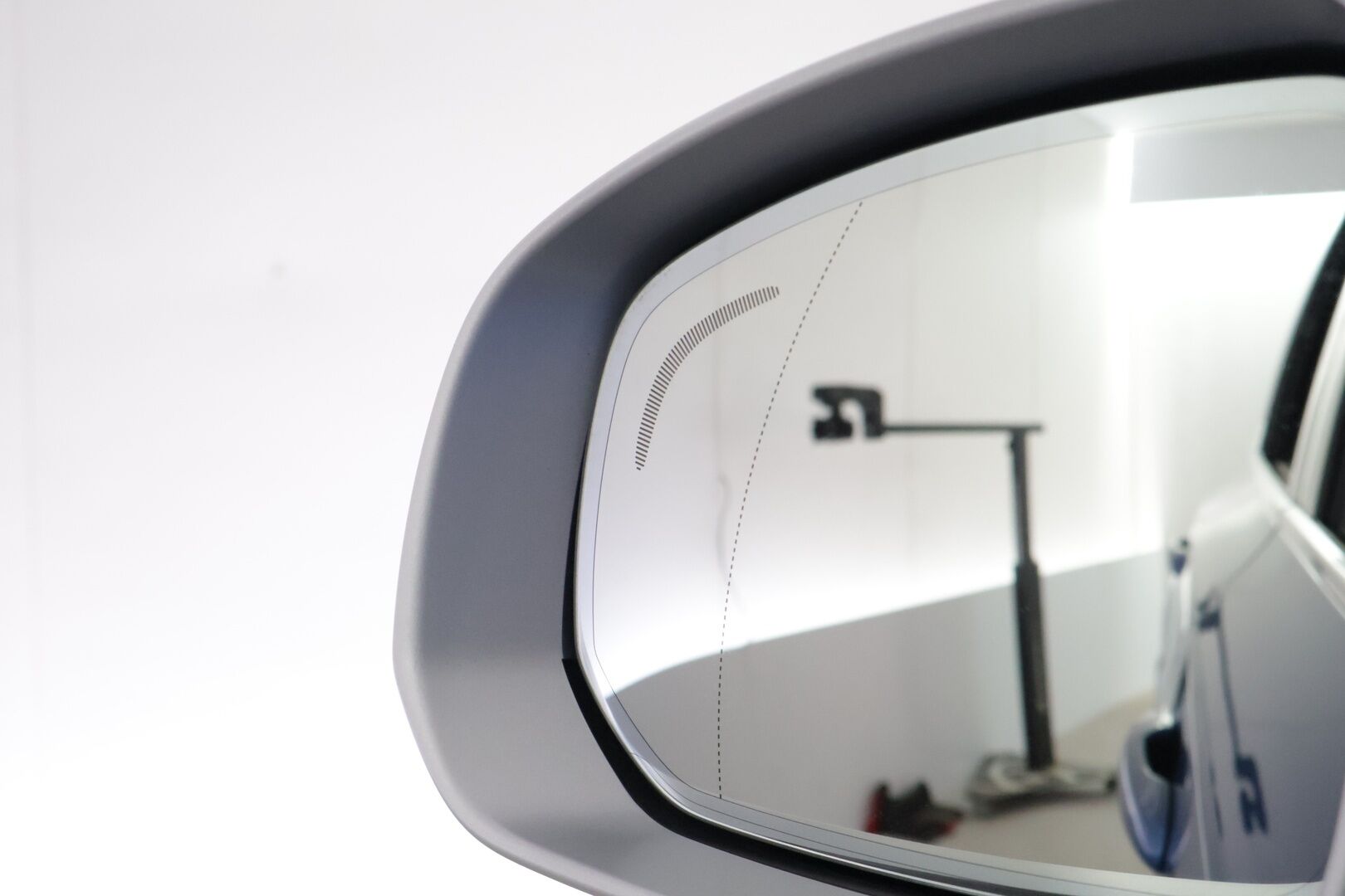 Volvo XC90 2016 T8 Twin Engine AWD R-Design aut *Bowers&Wilkins / HUD / 360° / Muistinahat / Panorama / Webasto / Koukku / 7-Paikkainen* - 7-paikkainen / Kattavasti huollettu / Kahdet aluvanteet / Kaikki herkut! - Osta nyt, maksa vasta ensi vuonna