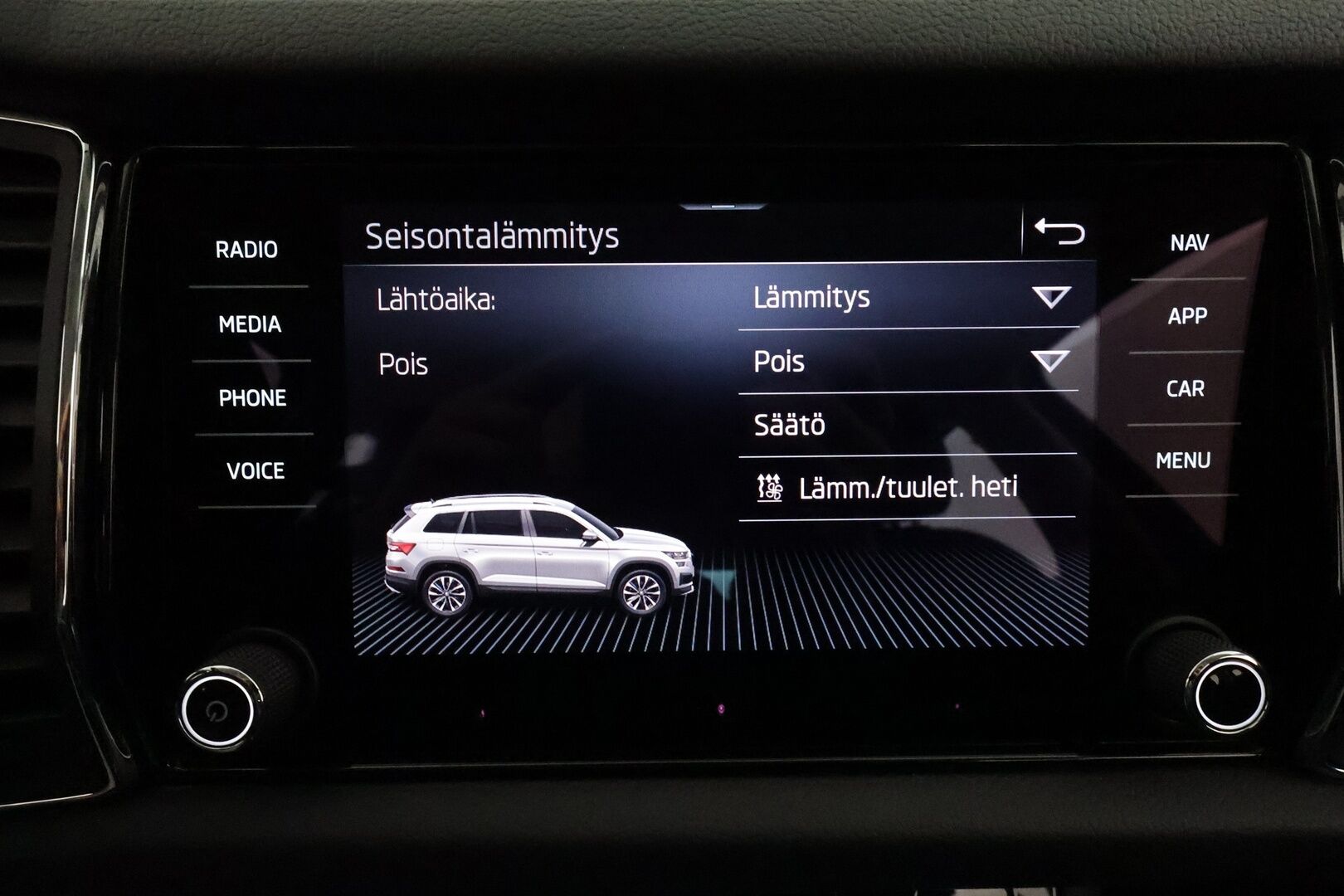 Skoda Kodiaq 2022 1.5 TSI ACT Style DSG Autom. **Webasto / Adapt.vakkari / Koukku / P.kamera / Muistipenkit / Puolinahat / Matrix LED** - 1.om Suomi-auto / Merkkihuollettu / Kahdet renkaat aluvanteilla / Tuulilasin lämmitin / Ratinlämmitin / Penkinlämmittimet takana / Digimittaristo