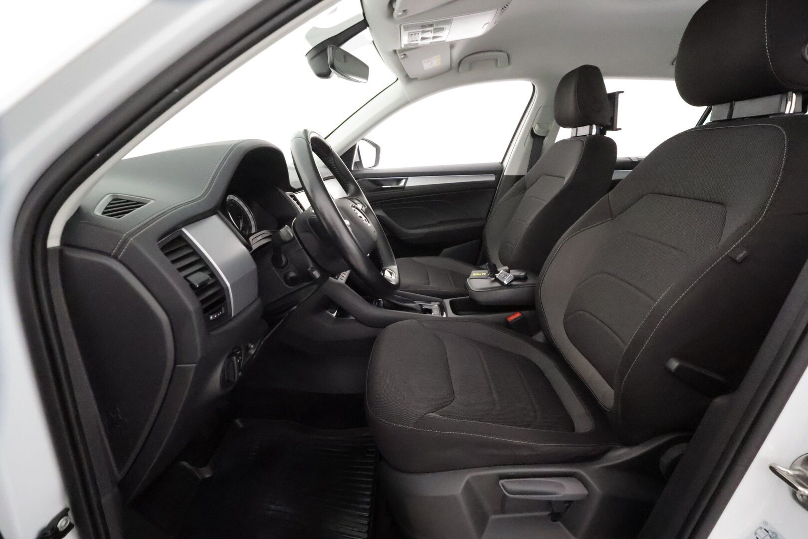 Skoda Kodiaq 2022 1.5 TSI ACT Ambition DSG Autom. - 1Om Suomiauto / Webasto / Adapt.Vakkari / Koukku / Facelift / Ratinlämmitys / KeylessGo / Adapt.LED / Huippuvarusteet!