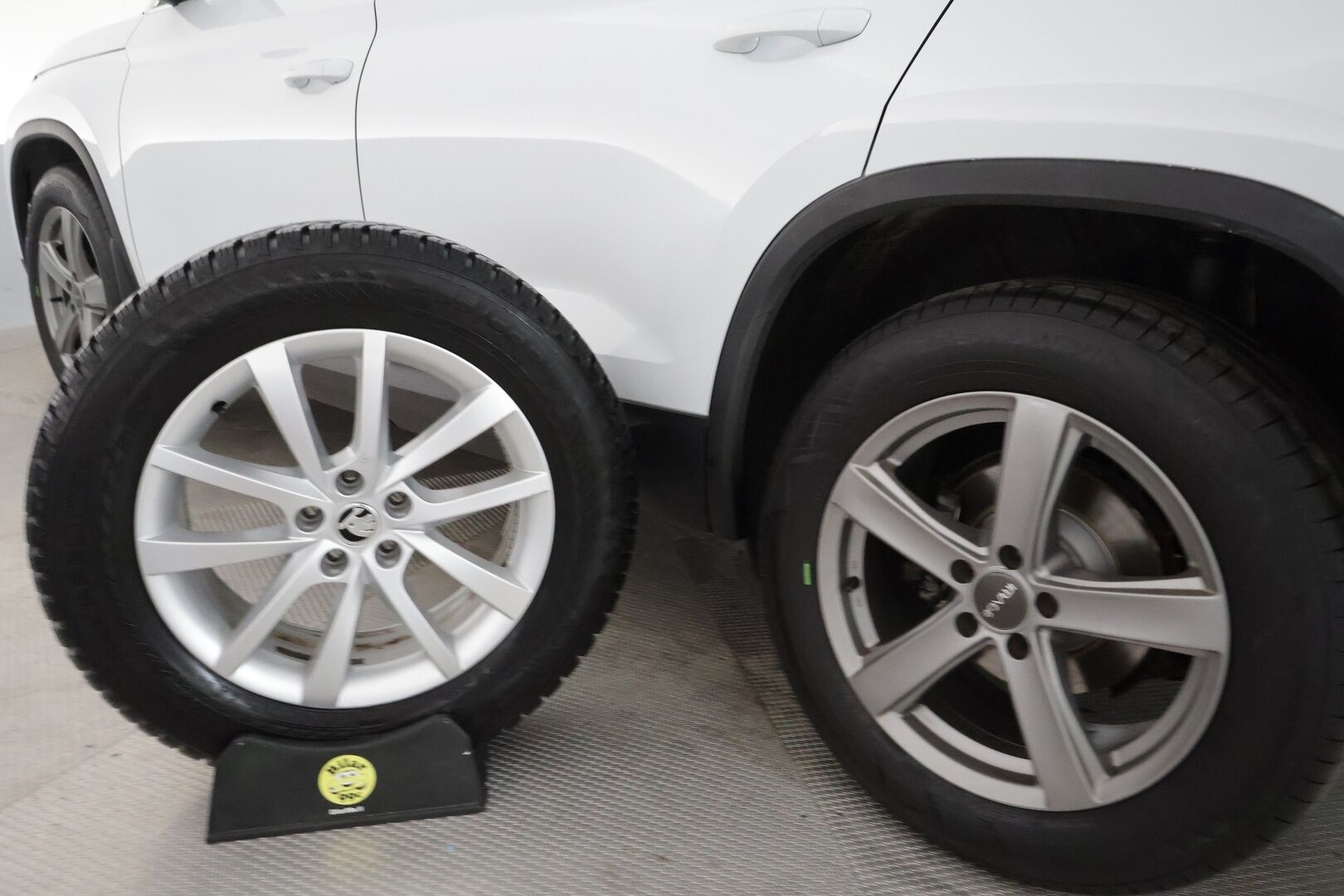 Skoda Kodiaq 2022 1.5 TSI ACT Ambition DSG Autom. - 1Om Suomiauto / Webasto / Adapt.Vakkari / Koukku / Facelift / Ratinlämmitys / KeylessGo / Adapt.LED / Huippuvarusteet!