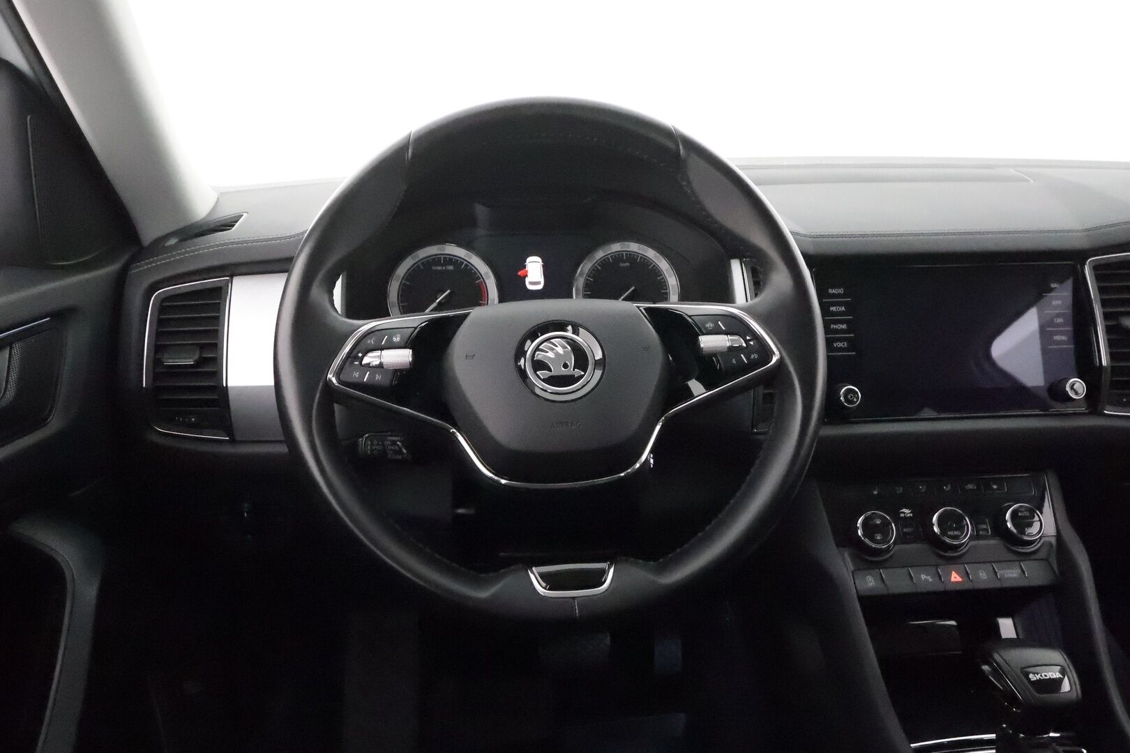 Skoda Kodiaq 2022 1.5 TSI ACT Ambition DSG Autom. - 1Om Suomiauto / Webasto / Adapt.Vakkari / Koukku / Facelift / Ratinlämmitys / KeylessGo / Adapt.LED / Huippuvarusteet!