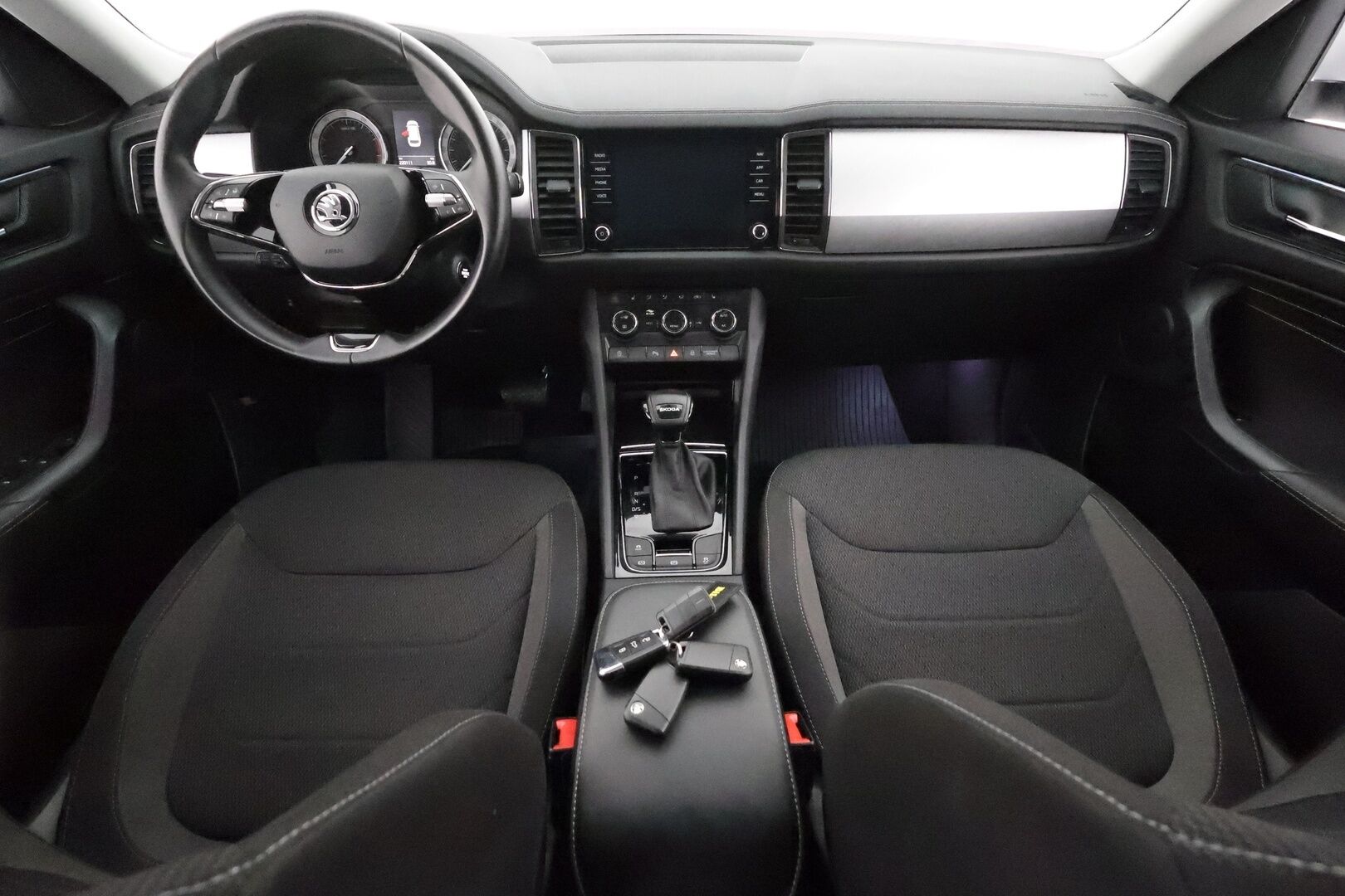 Skoda Kodiaq 2022 1.5 TSI ACT Ambition DSG Autom. - 1Om Suomiauto / Webasto / Adapt.Vakkari / Koukku / Facelift / Ratinlämmitys / KeylessGo / Adapt.LED / Huippuvarusteet!