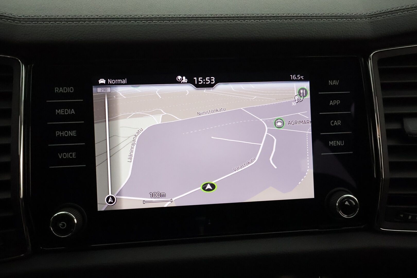 Skoda Kodiaq 2022 1.5 TSI ACT Ambition DSG Autom.**Facelift / Webasto / Adapt. vakkari / Puolinahat / Keyless / LED / Navi / Apple&Android - 3,99 % KORKOTARJOUS TÄHÄN AUTOON - 1-om. Suomi-auto 