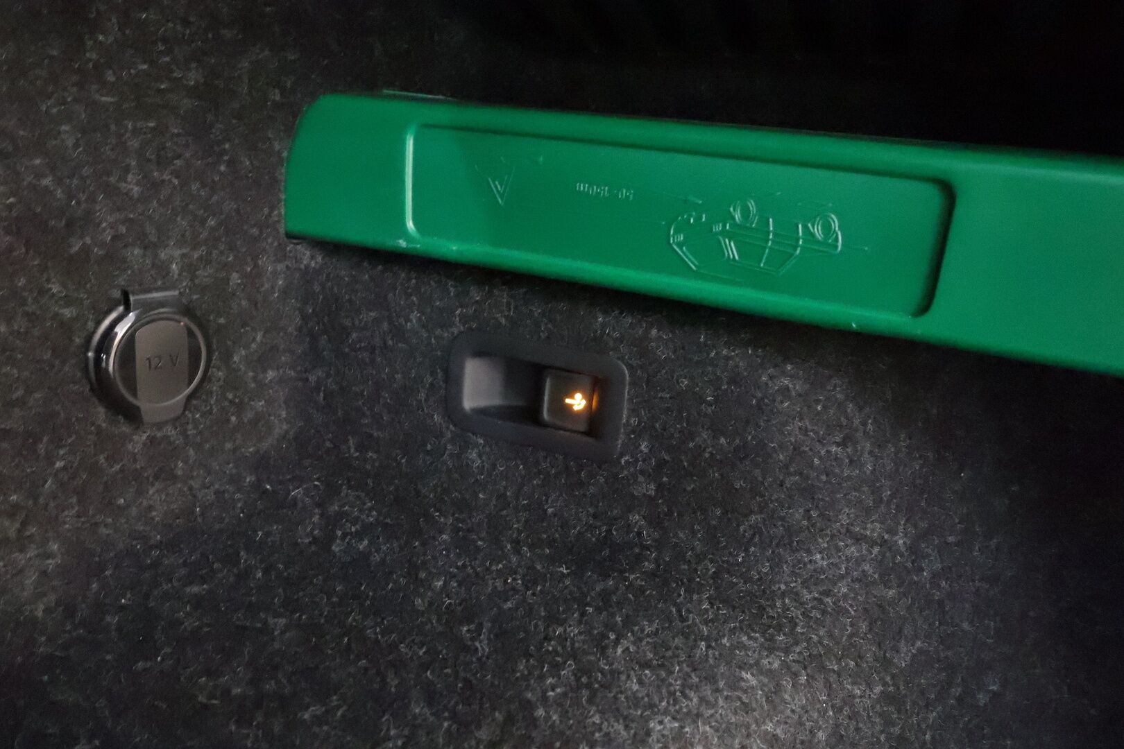 Skoda Enyaq 2022 80x 4x4 SportLine iV * ACC / ILP / Koukku / Skoda Crystal Light Matrix-LED / P.kamera / Keyless / Puolinahat / Apple&Android * - 1.Om Suomi-auto / Koti & Kauppalaturi / Kahdet Renkaat - HULLUT AVAJAISHULINAT KORKOTARJOUS 3,29 %