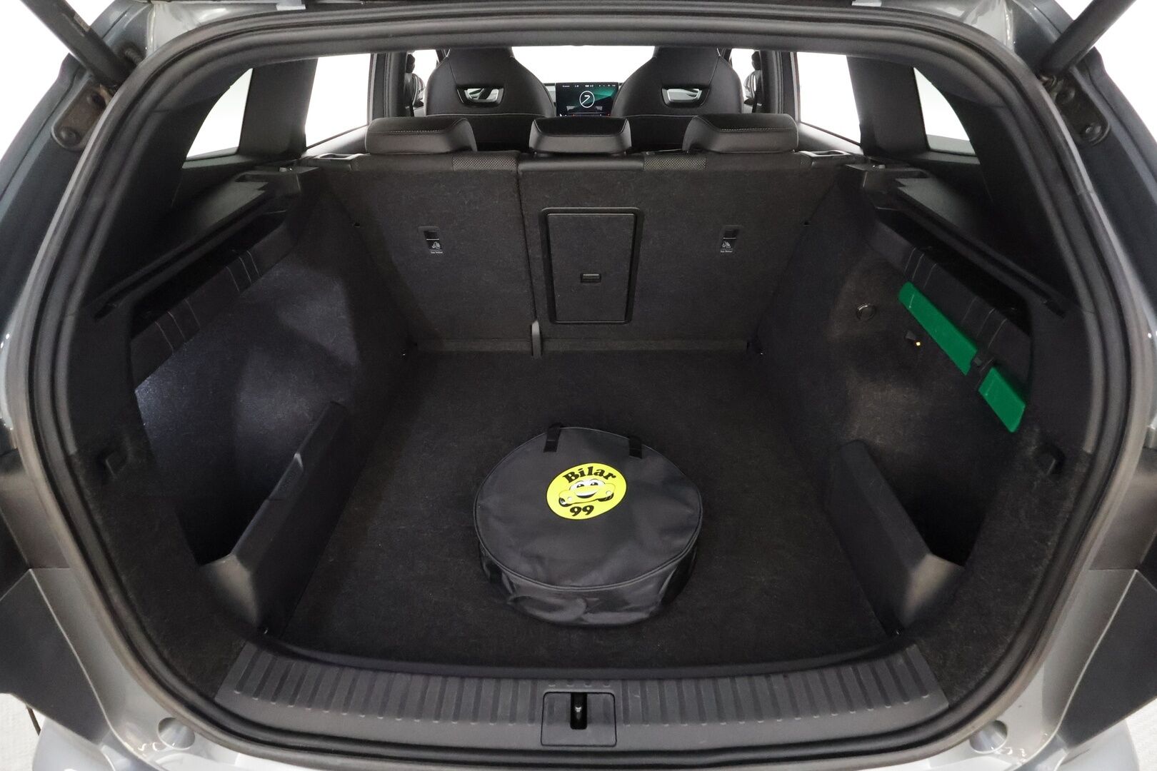 Skoda Enyaq 2022 80x 4x4 SportLine iV * ACC / ILP / Koukku / Skoda Crystal Light Matrix-LED / P.kamera / Keyless / Puolinahat / Apple&Android * - 1.Om Suomi-auto / Koti & Kauppalaturi / Kahdet Renkaat - HULLUT AVAJAISHULINAT KORKOTARJOUS 3,29 %