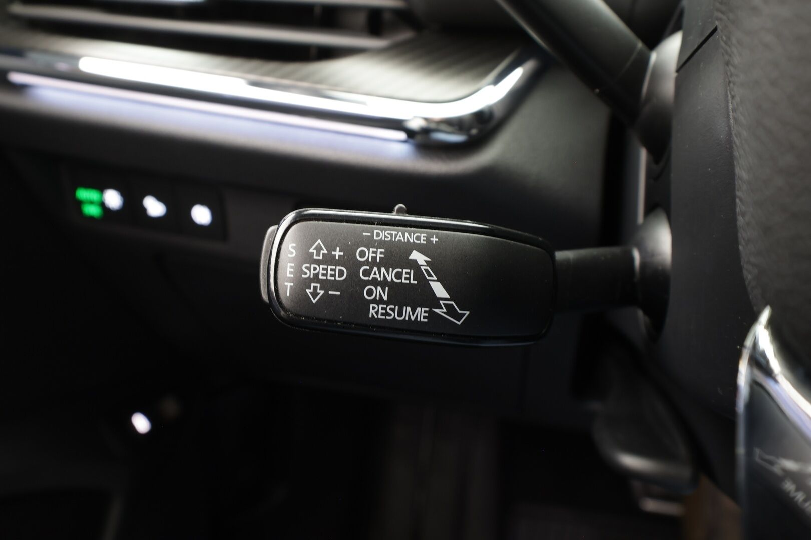 Skoda Enyaq 2022 80x 4x4 SportLine iV * ACC / ILP / Koukku / Skoda Crystal Light Matrix-LED / P.kamera / Keyless / Puolinahat / Apple&Android * - 1.Om Suomi-auto / Koti & Kauppalaturi / Kahdet Renkaat - HULLUT AVAJAISHULINAT KORKOTARJOUS 3,29 %