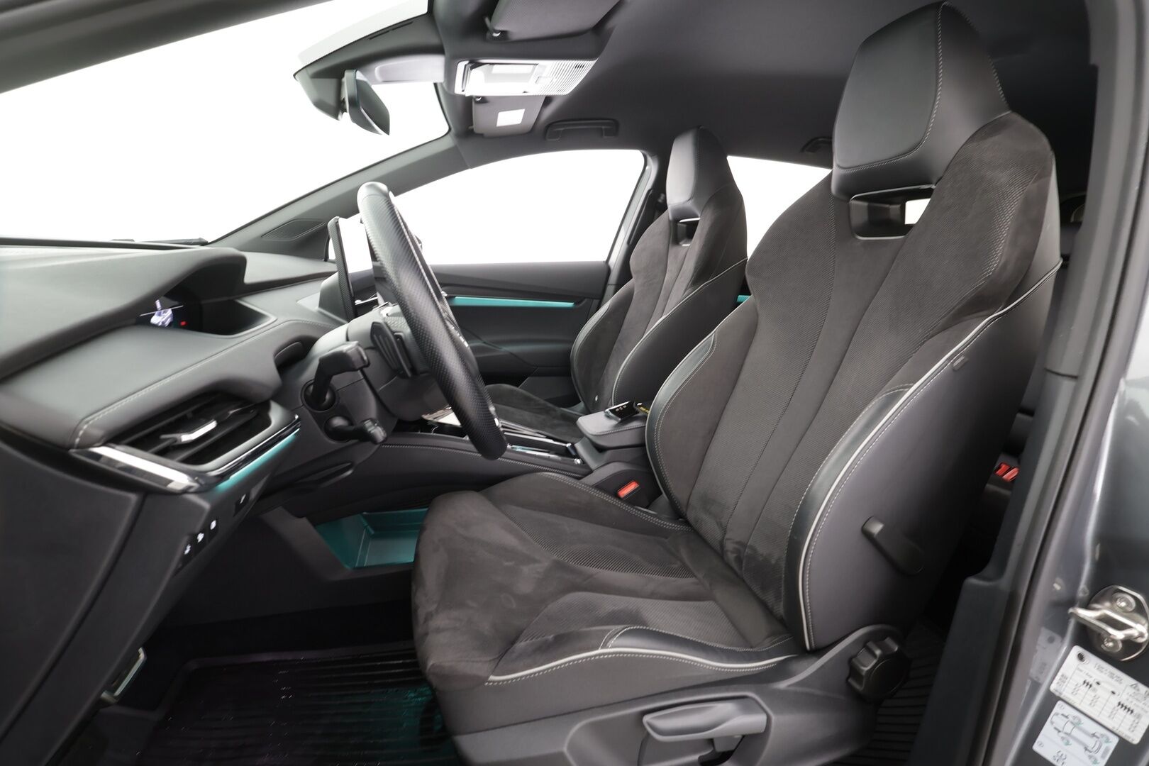 Skoda Enyaq 2022 80x 4x4 SportLine iV * ACC / ILP / Koukku / Skoda Crystal Light Matrix-LED / P.kamera / Keyless / Puolinahat / Apple&Android * - 1.Om Suomi-auto / Koti & Kauppalaturi / Kahdet Renkaat - HULLUT AVAJAISHULINAT KORKOTARJOUS 3,29 %