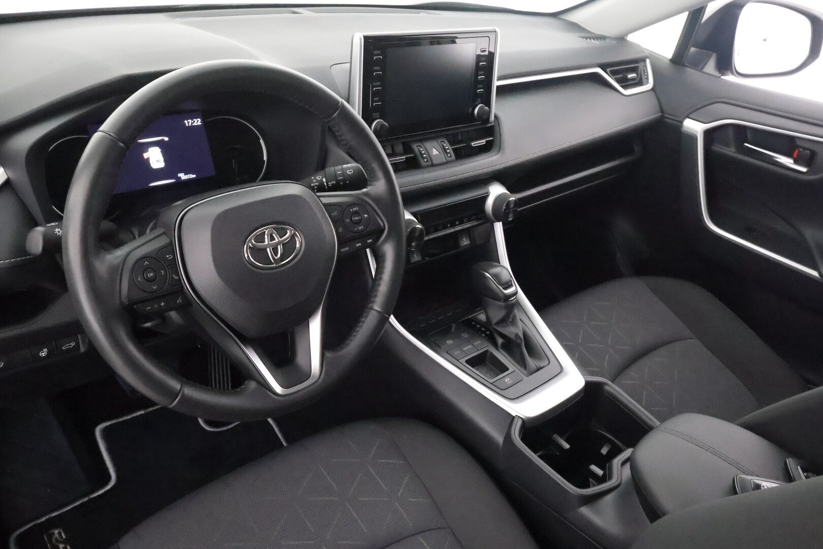 Toyota RAV4 2022 2,5 Hybrid Plus Edition - | ACC | LED-Lisävalo | P.Kamera | Navi | Kaistavahti | Keyless | Sisätilanlämmitin | 1-om Suomi-auto | Kahdet renkaat | Merkkihuollot |