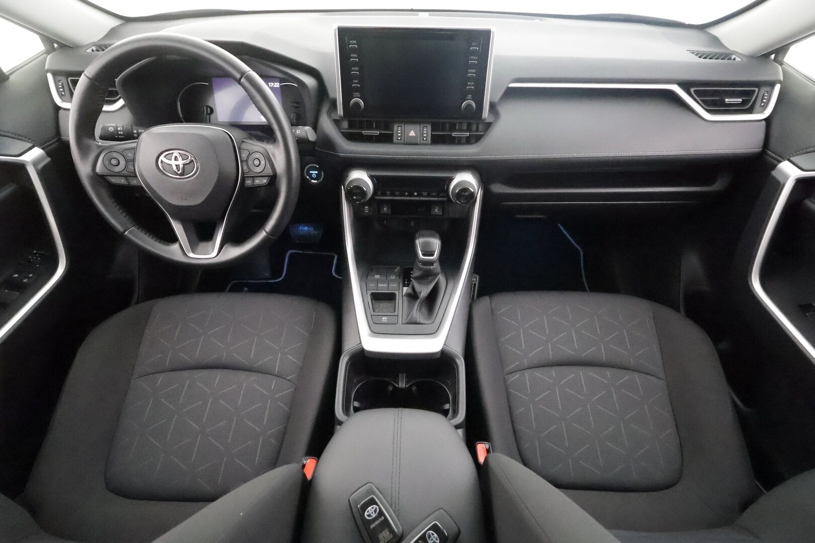 Toyota RAV4 2022 2,5 Hybrid Plus Edition - | ACC | LED-Lisävalo | P.Kamera | Navi | Kaistavahti | Keyless | Sisätilanlämmitin | 1-om Suomi-auto | Kahdet renkaat | Merkkihuollot |
