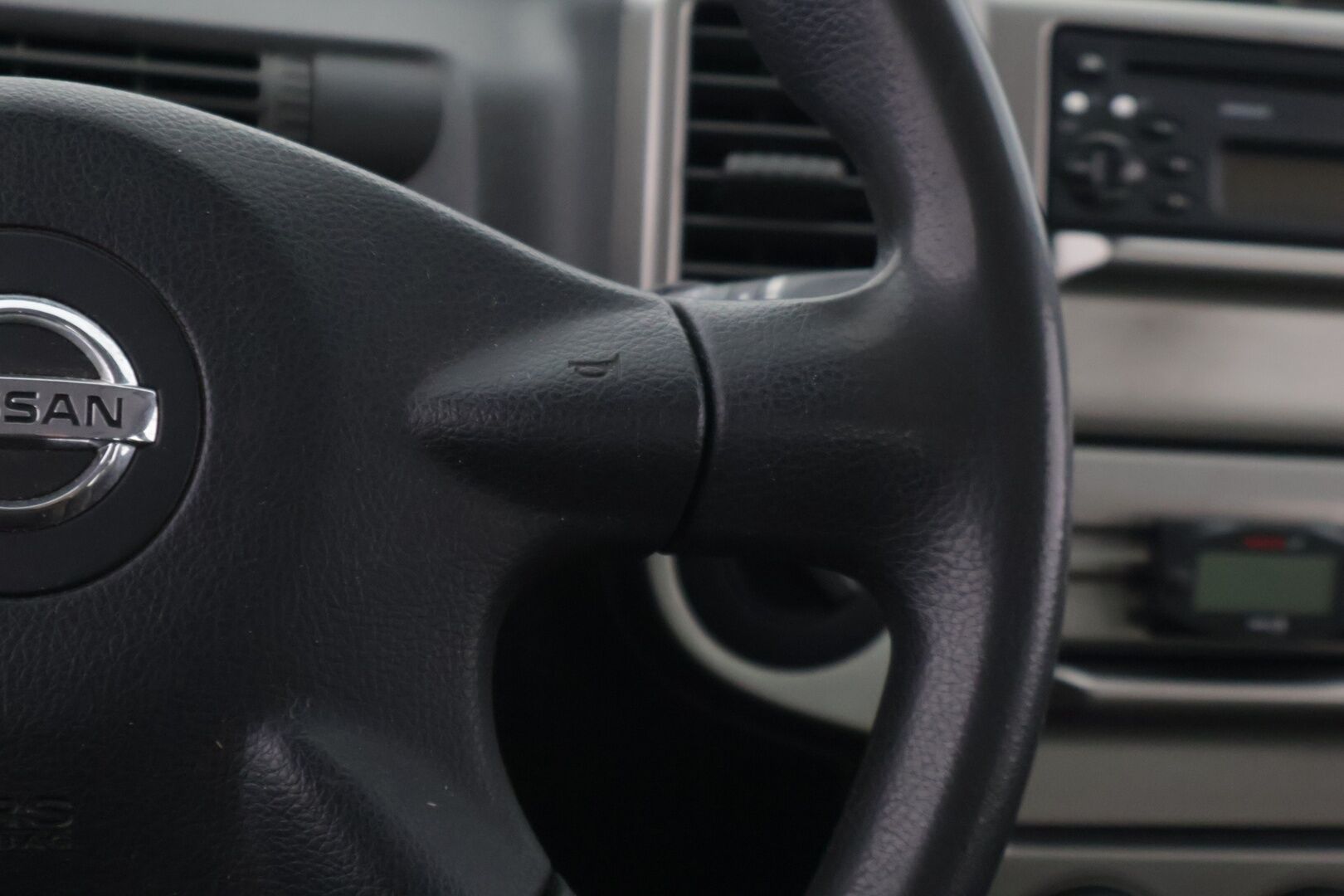 Nissan X-TRAIL 2005 5D X-TRAIL STW 2.0 TANT30-4X4/263 - *YritysOutlet - Myydään vain yrityksille* / Vetokoukku / Kahdet renkaat!