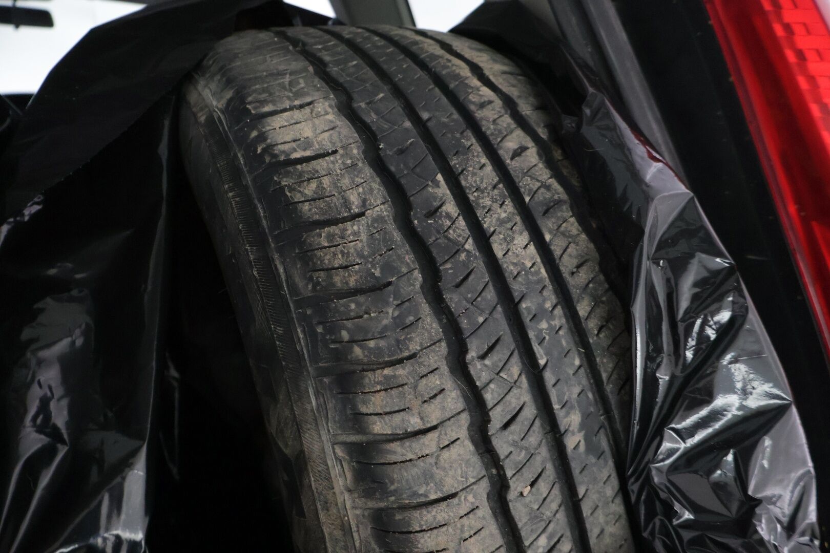 Nissan X-TRAIL 2005 5D X-TRAIL STW 2.0 TANT30-4X4/263 - *YritysOutlet - Myydään vain yrityksille* / Vetokoukku / Kahdet renkaat!