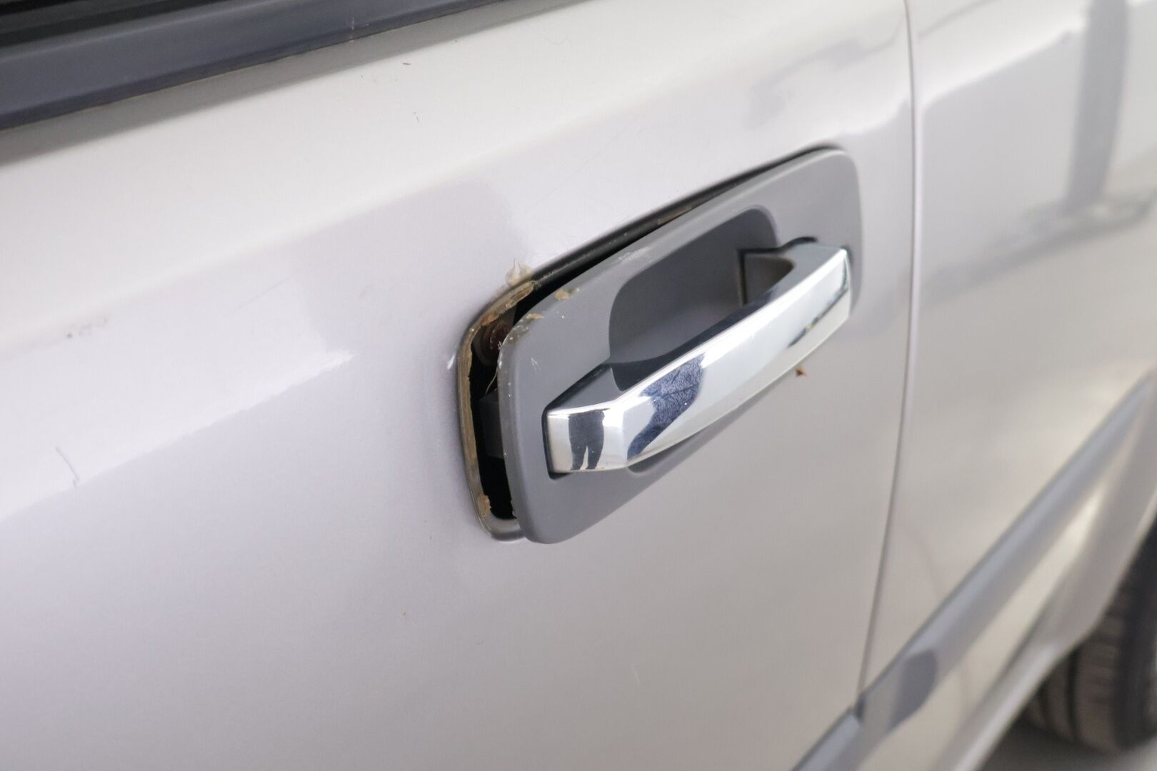 Nissan X-TRAIL 2005 5D X-TRAIL STW 2.0 TANT30-4X4/263 - *YritysOutlet - Myydään vain yrityksille* / Vetokoukku / Kahdet renkaat!