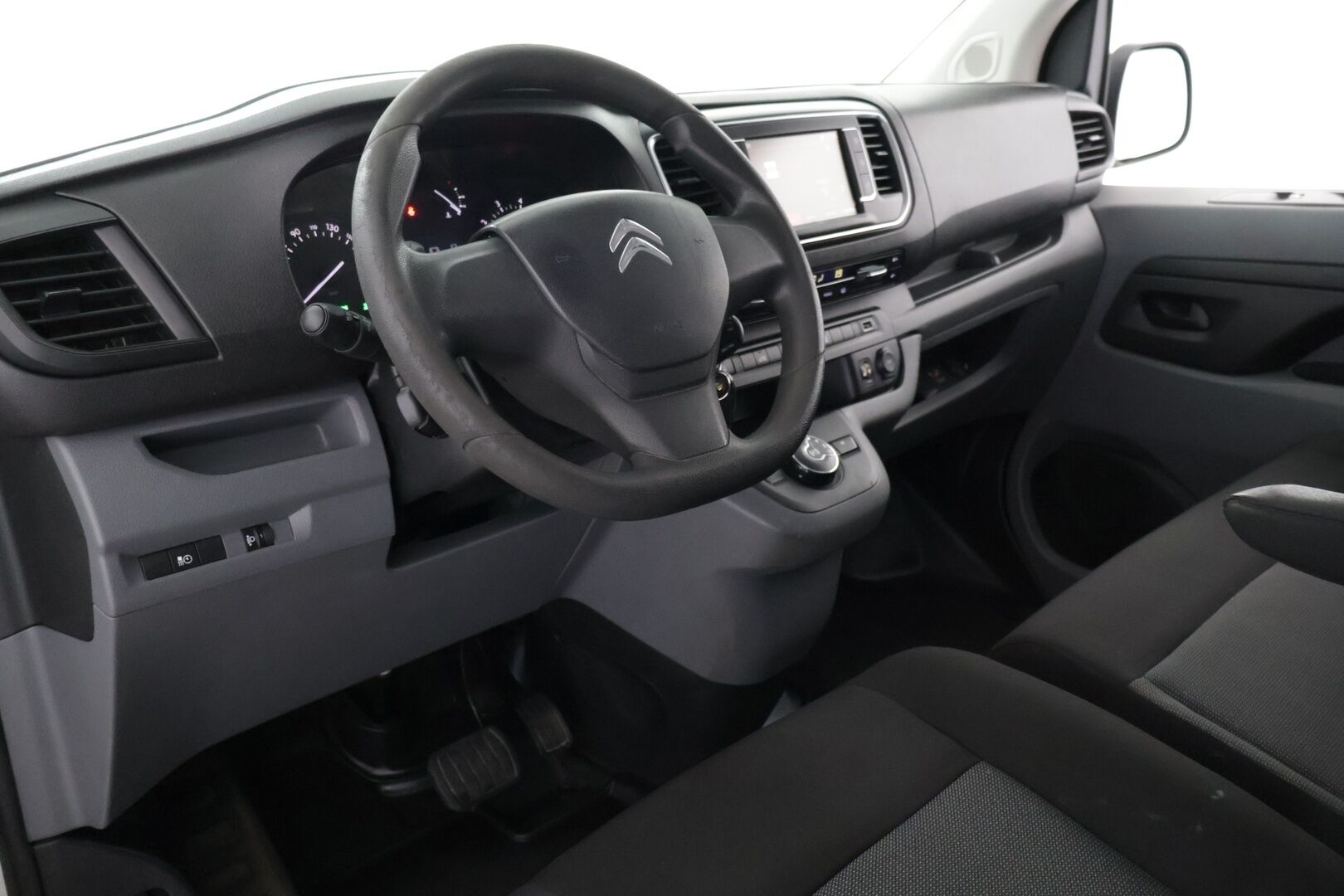 Citroen JUMPY 2018 Umpikorinen (BB) 5ov 1997cm3 A - Webasto | Vakkari | Koukku | Tutkat | Aut. Ilmastointi | 2x Renkaat | Pitkä leima