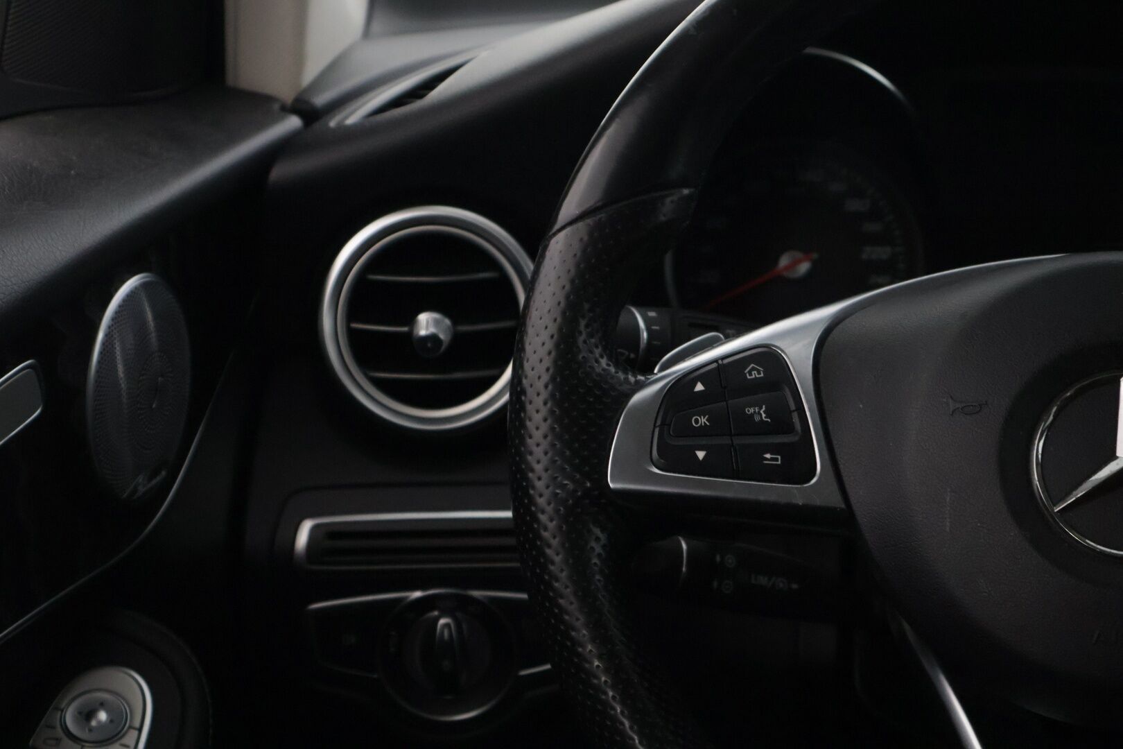 Mercedes-Benz GLC 2017 GLC 350 e 4MATIC Farmari (AC) 5ov 1991cm3 A - * Myydään Huutokaupat.com *