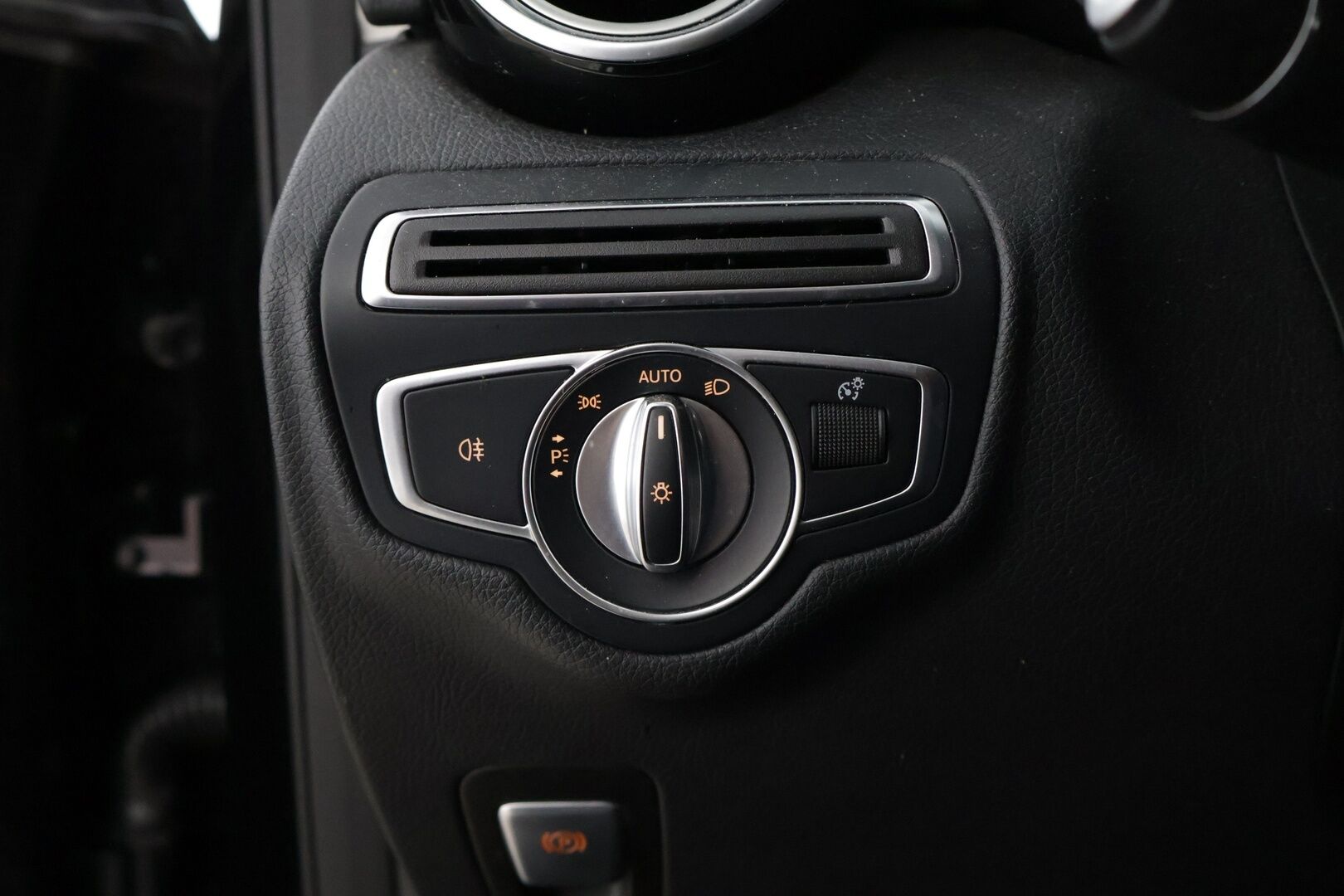 Mercedes-Benz GLC 2017 GLC 350 e 4MATIC Farmari (AC) 5ov 1991cm3 A - * Myydään Huutokaupat.com *