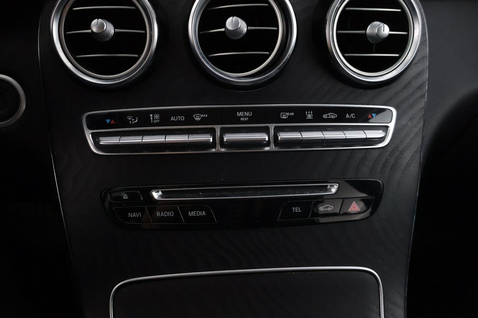 Mercedes-Benz GLC 2017 GLC 350 e 4MATIC Farmari (AC) 5ov 1991cm3 A - * Myydään Huutokaupat.com *