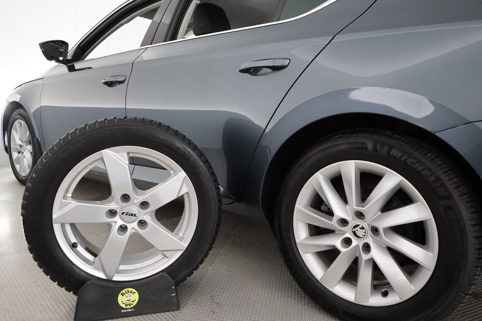 Skoda Superb 2020 2,0 TDI 190 Style DSG **Canton / Koukku / ACC / Matrix-LED / P.kamera / Muistipenkki / Navi / KeylessGO** - 1-om Suomi-auto / Kahdet Renkaat