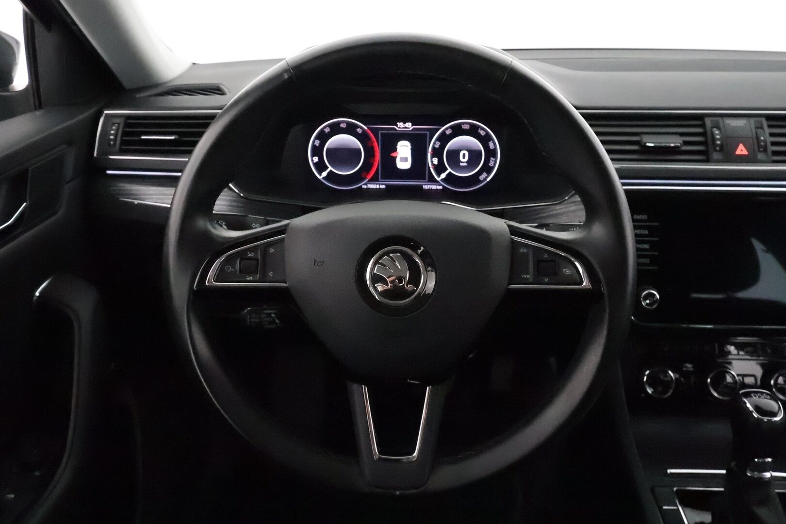 Skoda Superb 2020 2,0 TDI 190 Style DSG **Canton / Koukku / ACC / Matrix-LED / P.kamera / Muistipenkki / Navi / KeylessGO** - 1-om Suomi-auto / Kahdet Renkaat