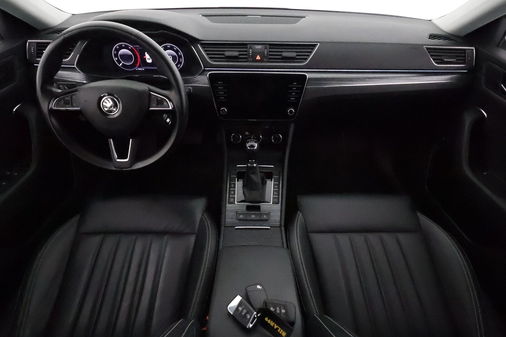 Skoda Superb 2020 2,0 TDI 190 Style DSG **Canton / Koukku / ACC / Matrix-LED / P.kamera / Muistipenkki / Navi / KeylessGO** - 1-om Suomi-auto / Kahdet Renkaat