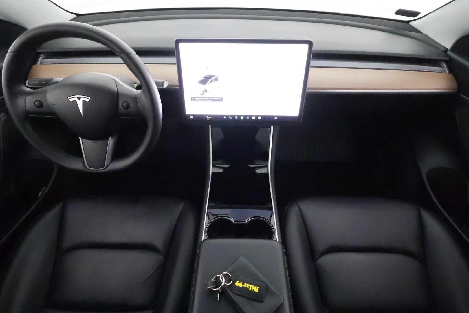 Tesla Model 3 2020 Standard Range Plus **Lasikatto / Adapt.Vakkari / LED-valot / P.Kamera / Muistipenkki / Navi / Kaistavahti** - Suomi-auto / Kahdet Renkaat