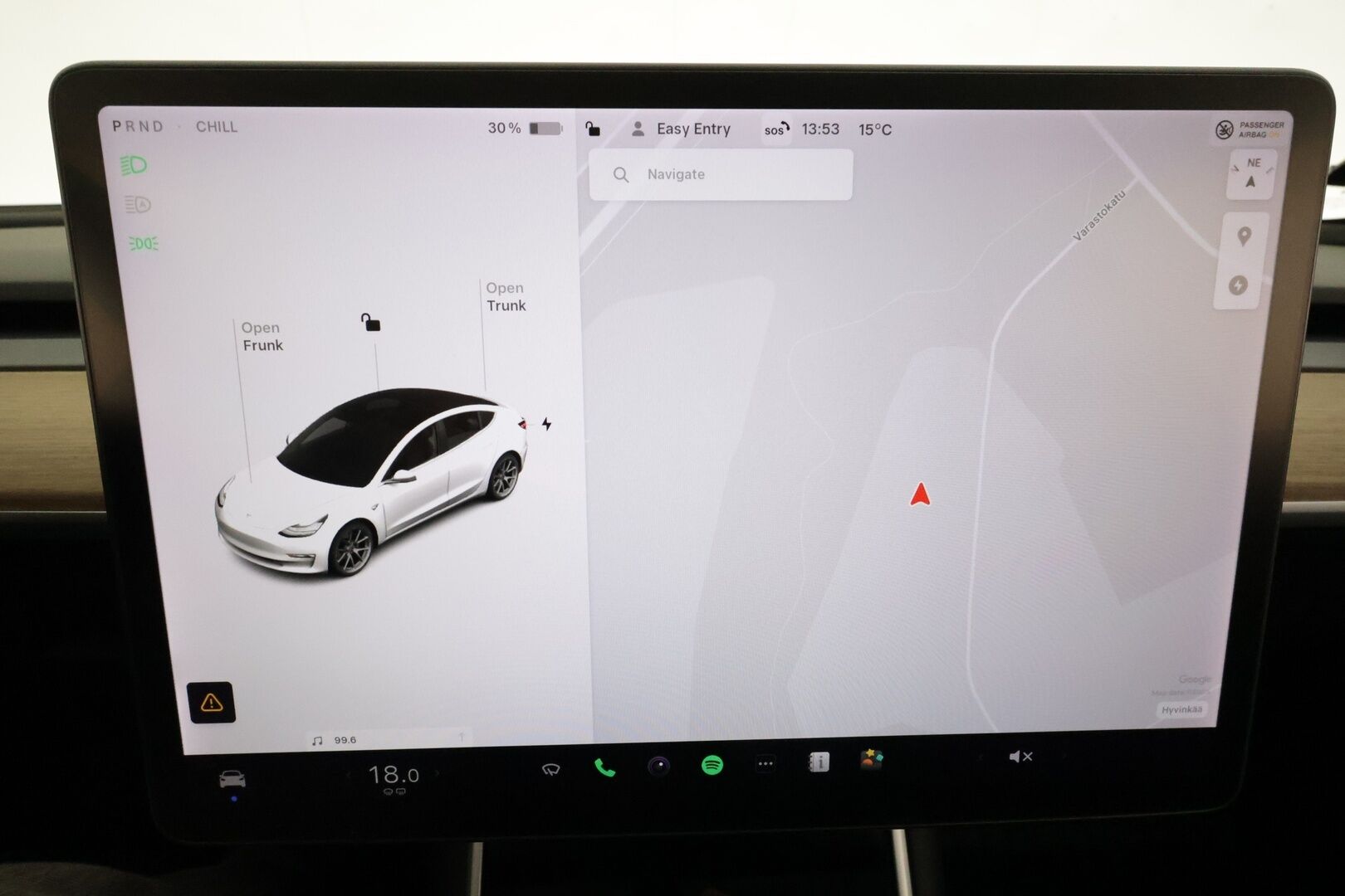 Tesla Model 3 2020 Standard Range Plus **Lasikatto / Adapt.Vakkari / LED-valot / P.Kamera / Muistipenkki / Navi / Kaistavahti** - Suomi-auto / Kahdet Renkaat