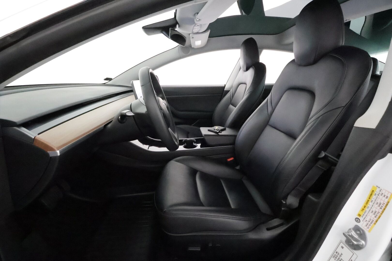 Tesla Model 3 2020 Standard Range Plus **Lasikatto / Adapt.Vakkari / LED-valot / P.Kamera / Muistipenkki / Navi / Kaistavahti** - Suomi-auto / Kahdet Renkaat