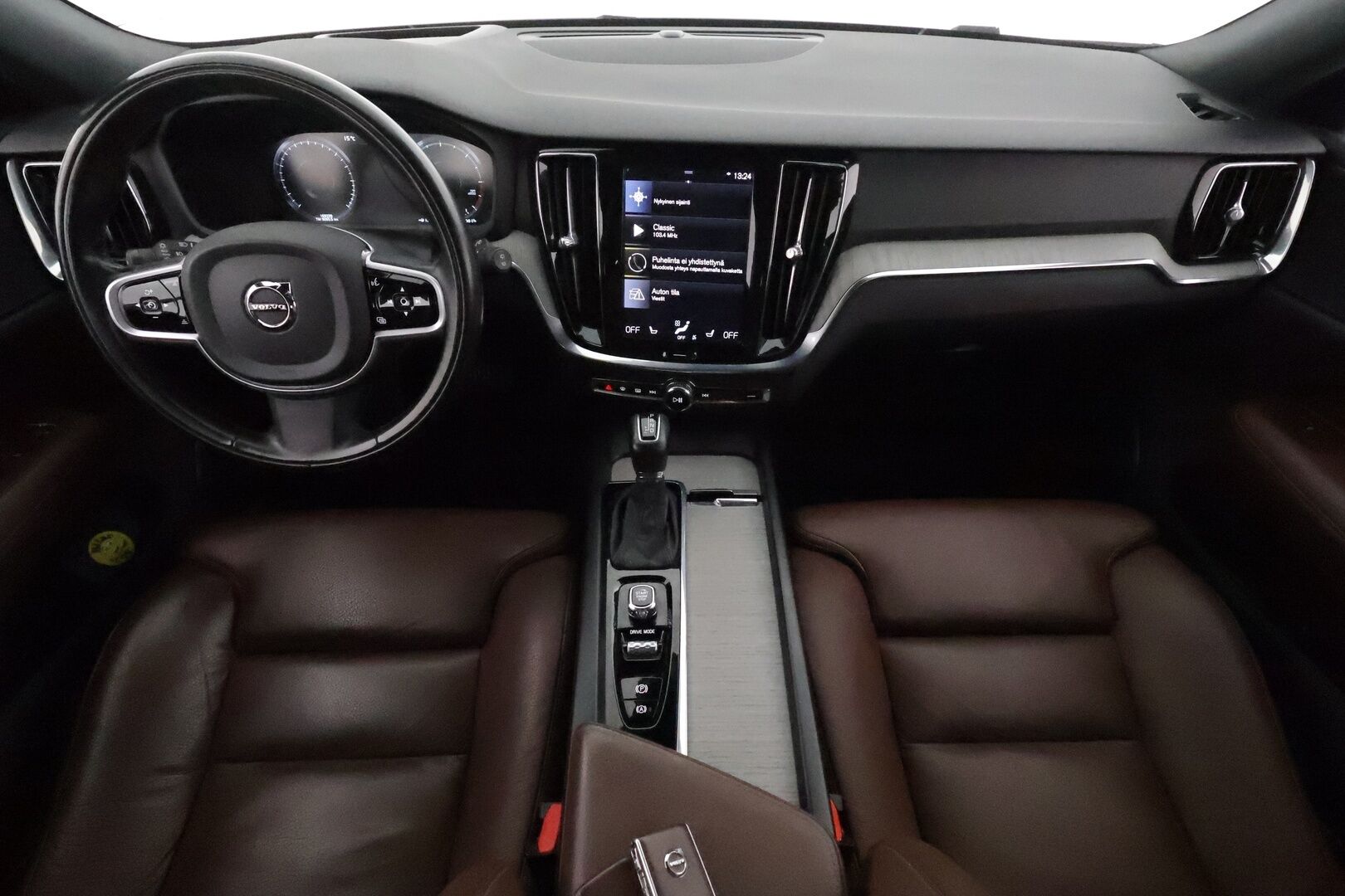 Volvo V60 2020 D4 AWD Business Inscription aut **HUD / Adapt.vakkari / Muistipenkki / Koukku / Full LED / Webasto** - Suomi-auto / Kahdet renkaat aluvanteilla / Ruskeat nahat / 360.kamera / BLIS / Digimittaristo / Navi / Penkinlämmittimet takana 