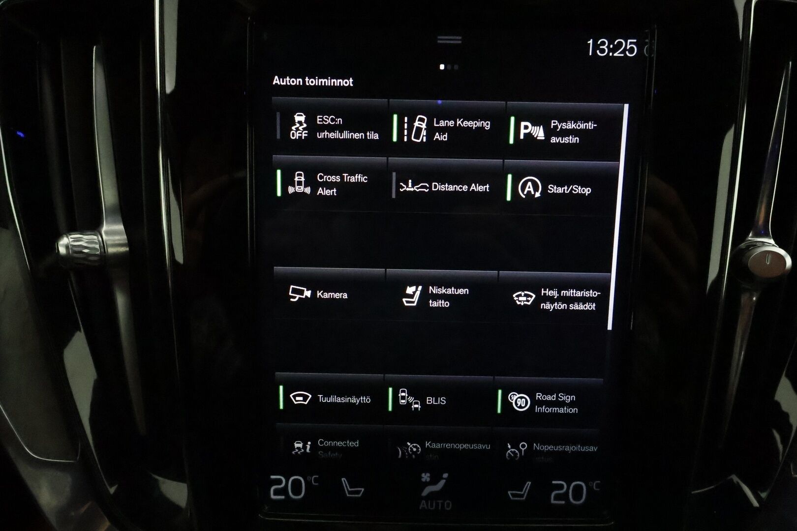 Volvo V60 2020 D4 AWD Business Inscription aut **HUD / Adapt.vakkari / Muistipenkki / Koukku / Full LED / Webasto** - Suomi-auto / Kahdet renkaat aluvanteilla / Ruskeat nahat / 360.kamera / BLIS / Digimittaristo / Navi / Penkinlämmittimet takana 