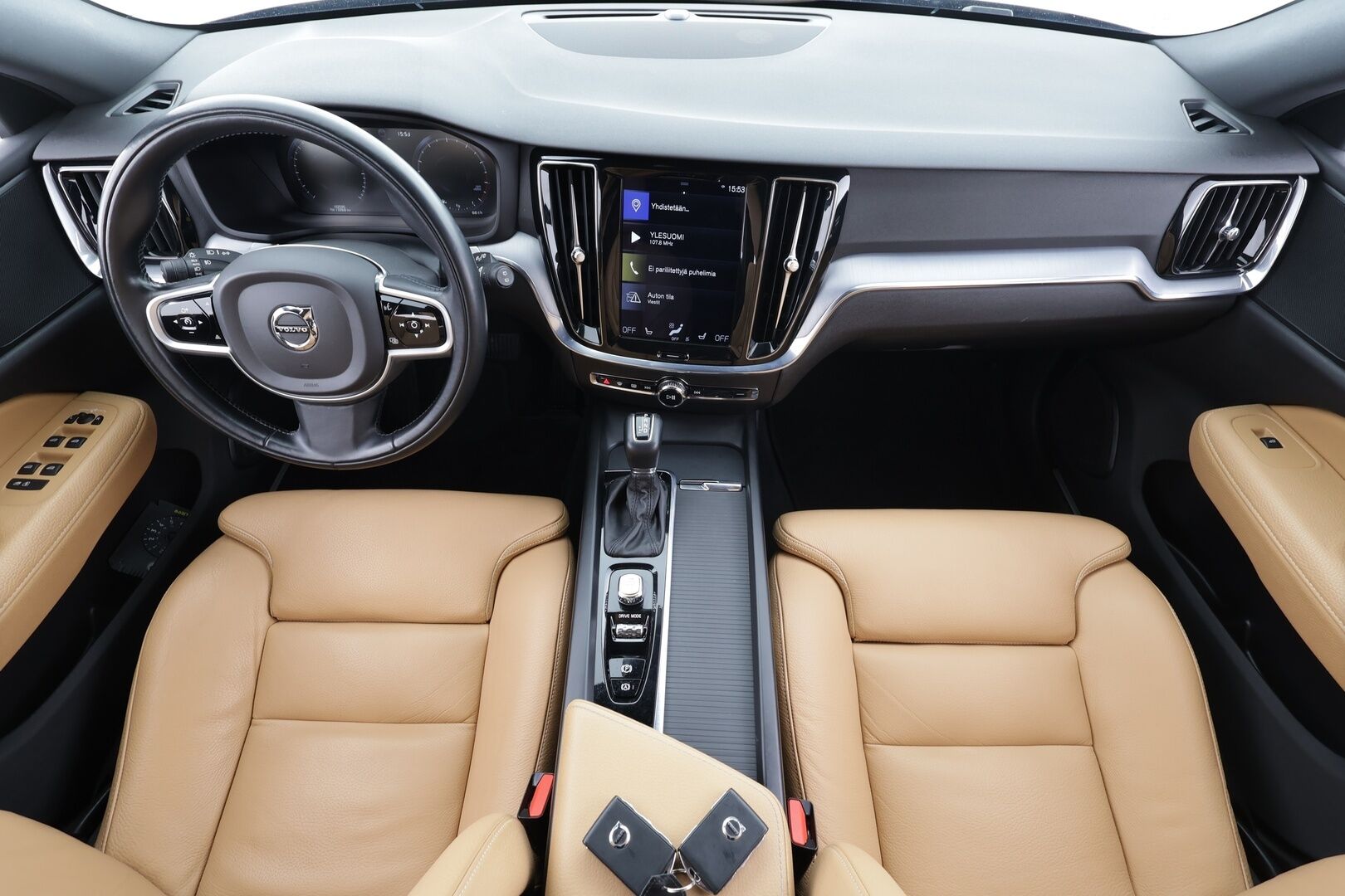 Volvo V60 2020 T4 Business aut * ACC / P.tutkat / Webasto / Ruskeat nahat / Keyless / LED / Sähköluukku * - Suomi-auto / Kahdet renkaat aluvanteilla / Merkkihuollettu