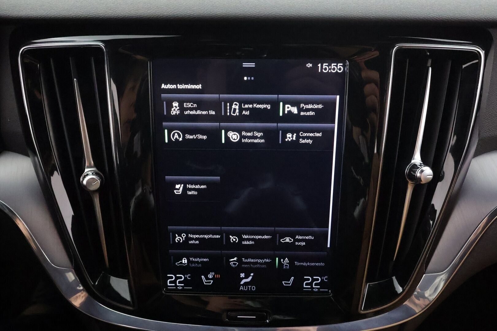 Volvo V60 2020 T4 Business aut * ACC / P.tutkat / Webasto / Ruskeat nahat / Keyless / LED / Sähköluukku * - Suomi-auto / Kahdet renkaat aluvanteilla / Merkkihuollettu