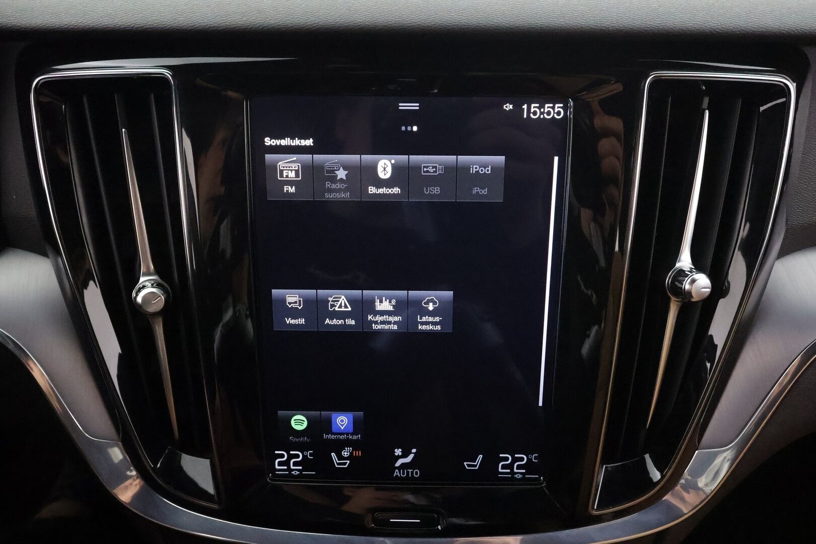 Volvo V60 2020 T4 Business aut * ACC / P.tutkat / Webasto / Ruskeat nahat / Keyless / LED / Sähköluukku * - Suomi-auto / Kahdet renkaat aluvanteilla / Merkkihuollettu