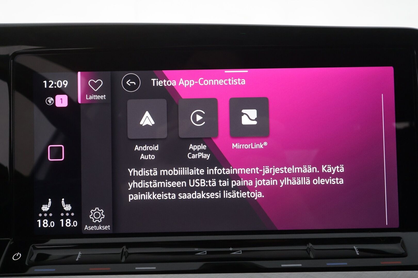 Volkswagen Golf 2020 First Edition 1,5 eTSI 110 kW (MHEV) DSG-automaatti - | Webasto | Koukku | ACC | LED | P.Kamera | Kaistavahti | Navi | Digimittaristo | Apple&Android | Kahdet renkaat | Suomi-auto |