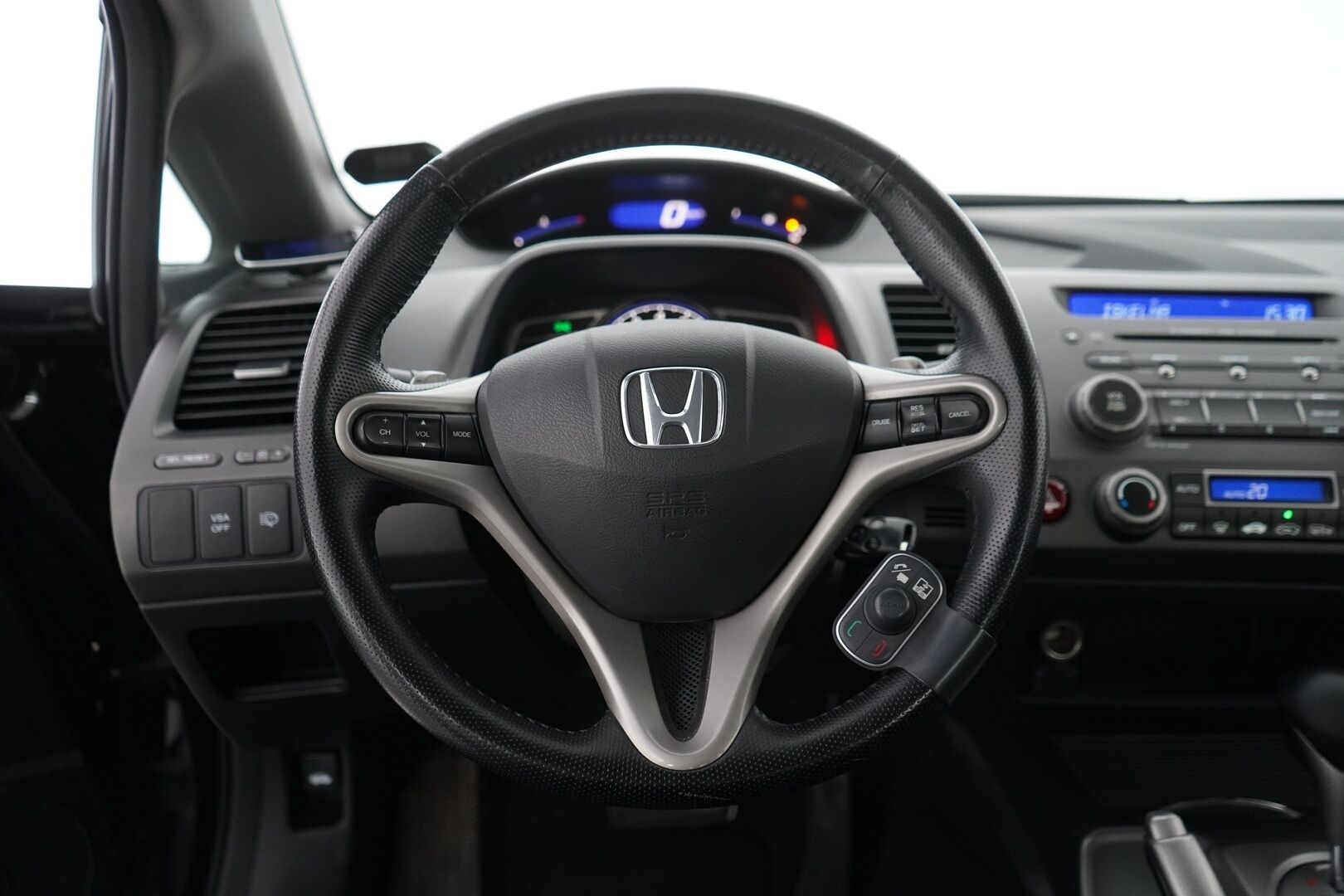 Honda Civic 2009 4D 1,8i Executive AT Business - Lohko / Koukku / Vakkari / 2-omisteinen / Suomi-auto / Särmä huoltokirja