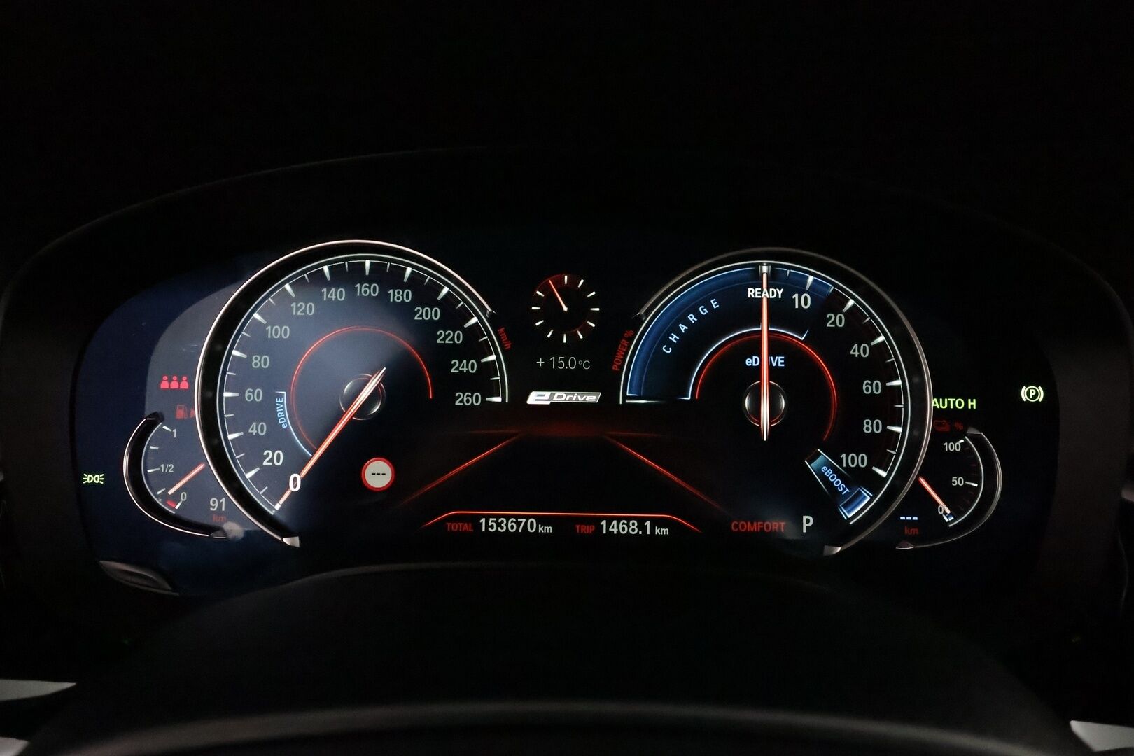 BMW 530 2017 G30 Sedan 530e A iPerformance M-Sport **Adapt.vakkari / Bowers&Wilkins / HUD / Muistipenkit hieronnalla / 360°** - Lasikattoluukku / Ilmastoidut etuistuimet / Display Key / Digimittaristo / Ratinlämmitin / Adaptiivinen alusta / Adapt.LED / Comfort Access 