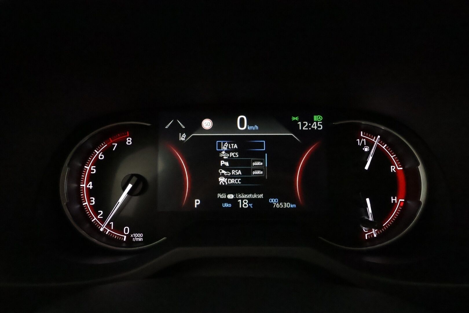 Toyota RAV4 2022 2,0 VVT-iE Active Multidrive S **Adapt.vakkari / Lohkolämmitin / P.kamera / Sähköluukku / LED / Navi / KeylessGo** - 3,99 % KORKOTARJOUS TÄHÄN AUTOON - 1.Om Suomi-auto / Kahdet renkaat aluvanteilla / Ratinlämmitin ja tuulilasin lämmitin