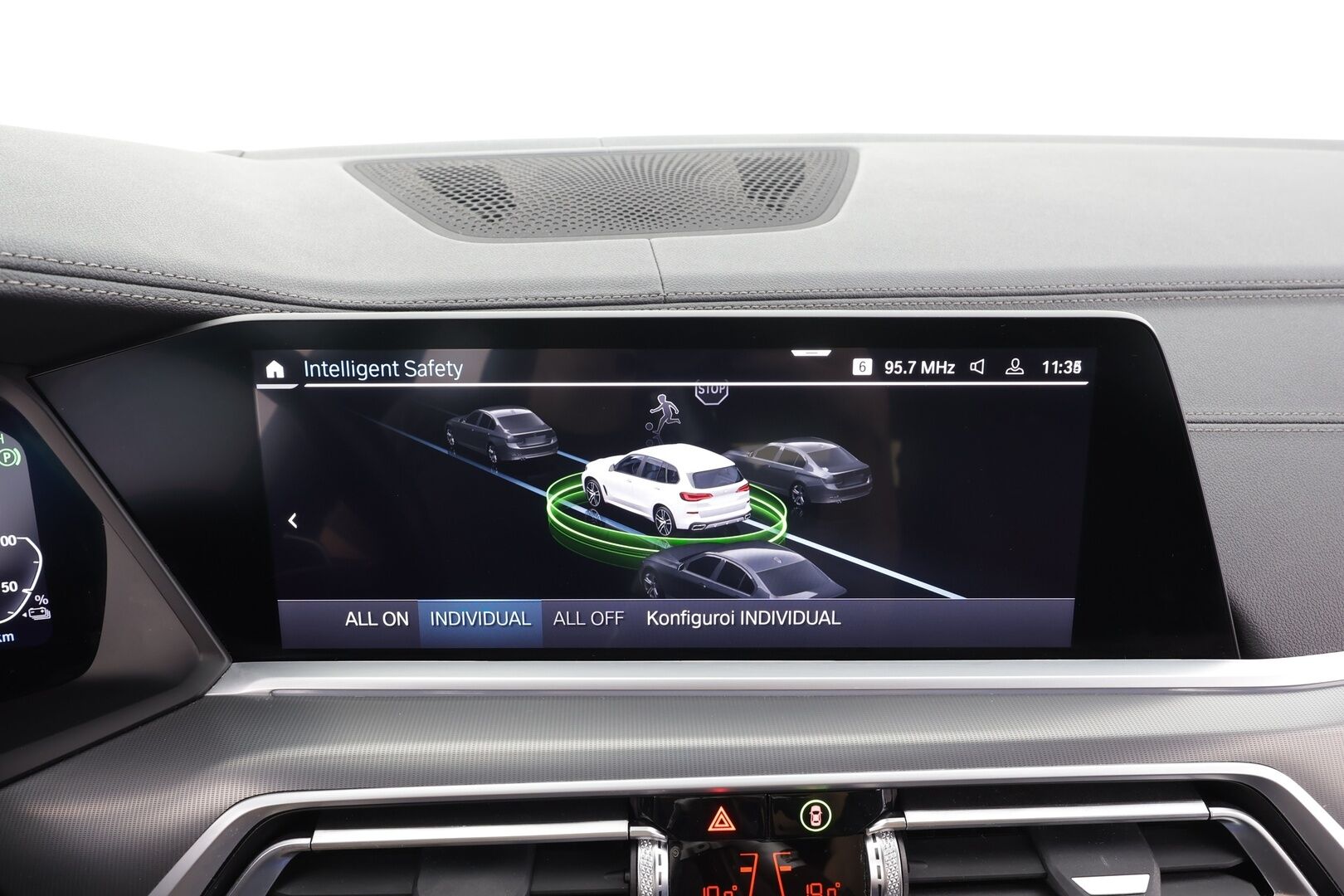 BMW X5 2022 G05 xDrive45e A Charged Edition M Sport - | ACC | DAP | Laser | Lasikatto | Ilma-alusta | 360 P.Kamera | HUD | Muistipenkki | Hifi | Comf.Access | 1.Om Suomi-auto | Kahdet Renkaat | Merkkihuollettu