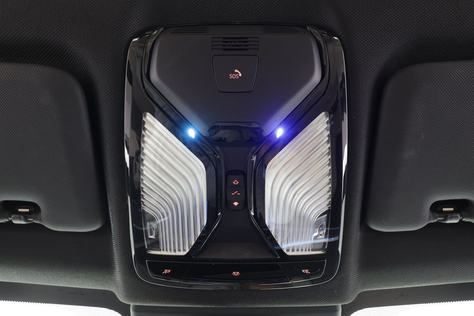 BMW X5 2022 G05 xDrive45e A Charged Edition M Sport * ACC / Lisälämmitin / Koukku / HUD / Panorama / Laser LED / Hifit / 360-Kamera / Muistipenkki * - 1.Om Suomi-auto / Merkkihuollettu / Kahdet Renkaat