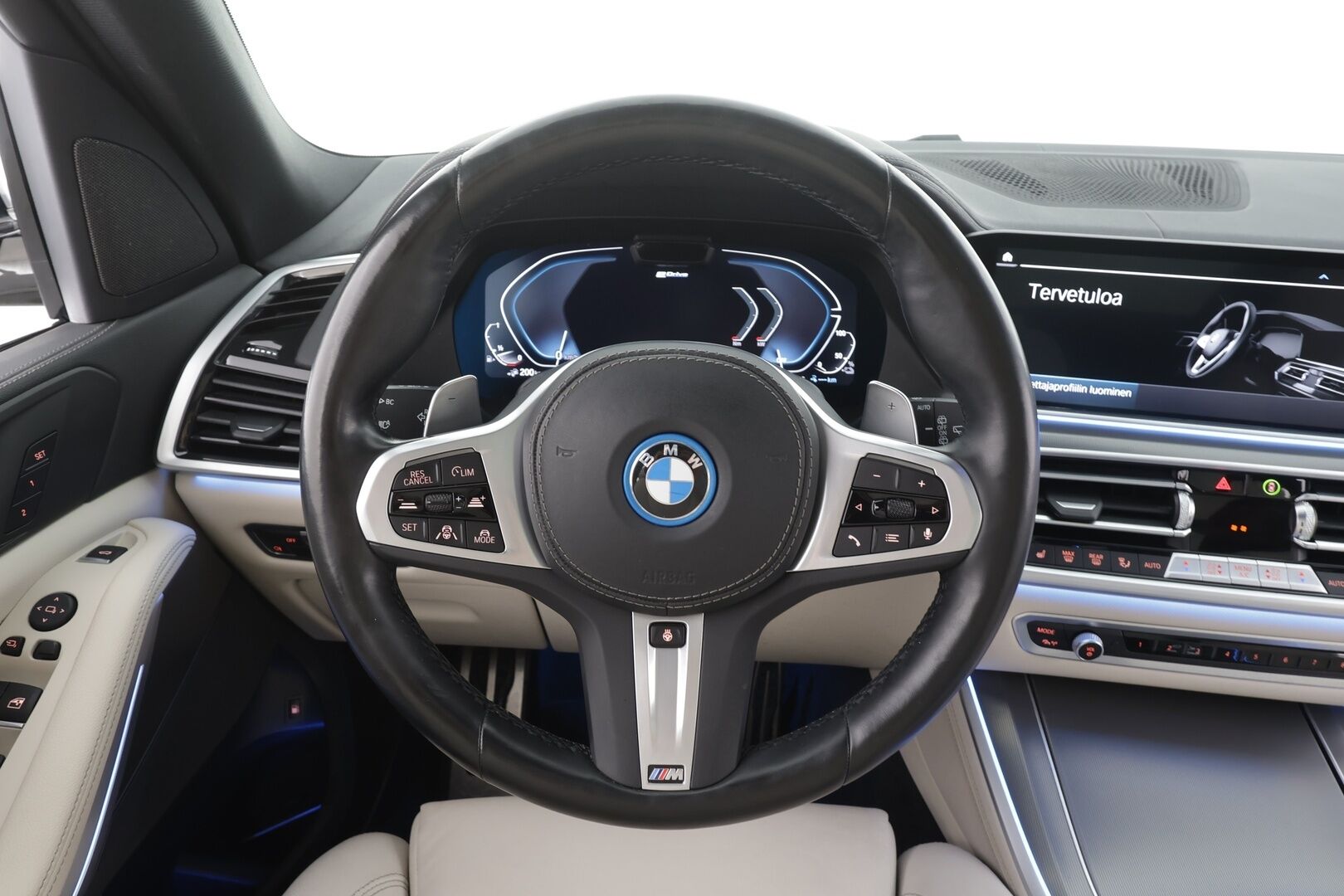 BMW X5 2022 G05 xDrive45e A Charged Edition M Sport * ACC / Lisälämmitin / Koukku / HUD / Panorama / Laser LED / Hifit / 360-Kamera / Muistipenkki * - 1.Om Suomi-auto / Merkkihuollettu / Kahdet Renkaat