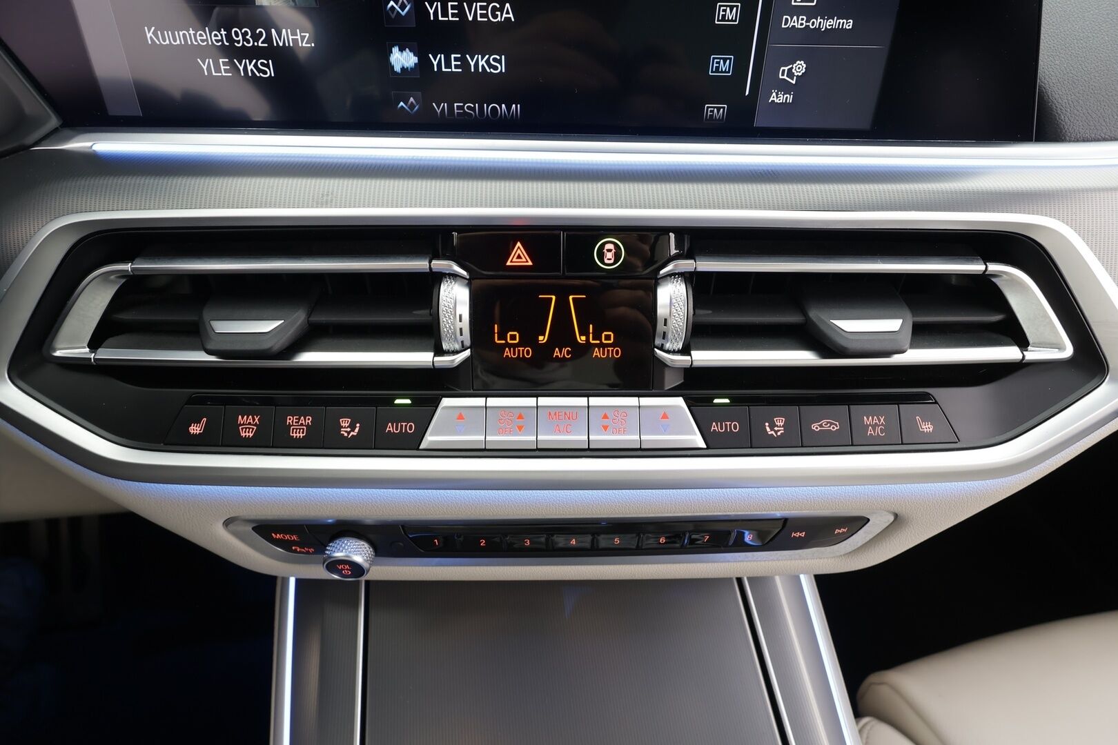 BMW X5 2022 G05 xDrive45e A Charged Edition M Sport * ACC / Lisälämmitin / Koukku / HUD / Panorama / Laser LED / Hifit / 360-Kamera / Muistipenkki * - 1.Om Suomi-auto / Merkkihuollettu / Kahdet Renkaat