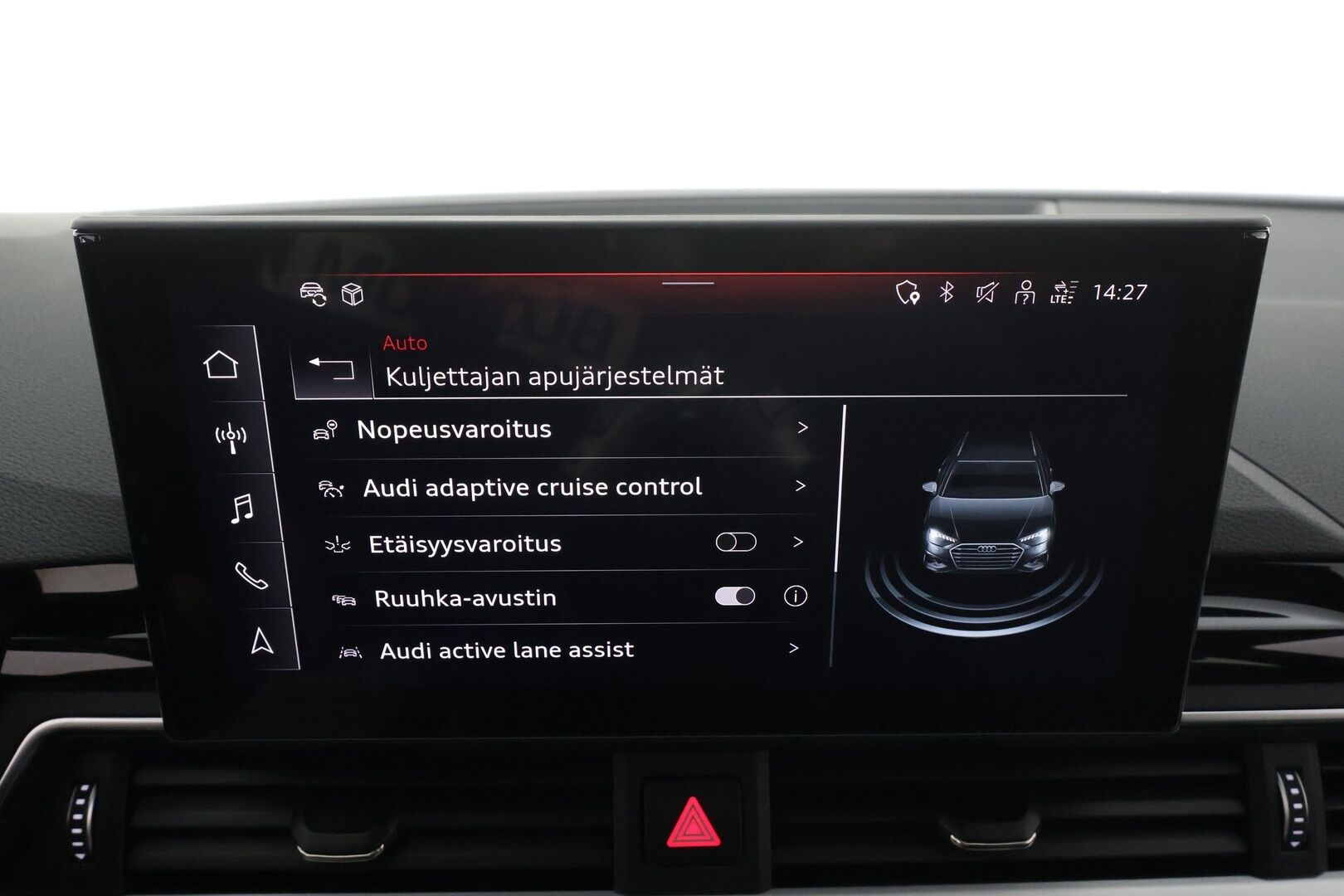 Audi A4 2022 Avant Business 40 TFSI 150 kW MHEV quattro S tronic * Webasto / ACC / Matrix / P.kamera / Muistipenkki / Navi * - 1-om Suomi-auto / Kahdet renkaat 