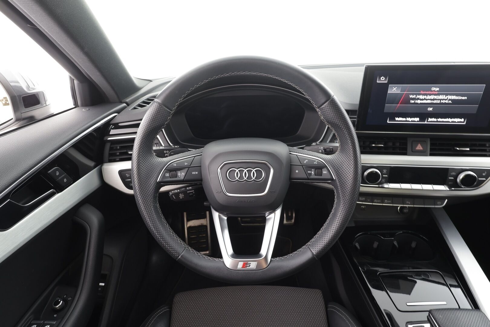 Audi A4 2022 Sedan Business S line 40 TFSI 150 kW MHEV quattro S tronic - | ACC | Webasto | Koukku | Matrix-LED | P.Kamera | Sporttipenkit | Digimittaristo | Apple&Android | 1.Om Suomi-auto | Kahdet Renkaat | Merkkihuollettu |