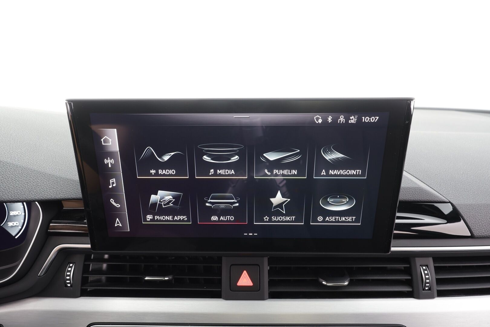 Audi A4 2022 Sedan Business S line 40 TFSI 150 kW MHEV quattro S tronic - | ACC | Webasto | Koukku | Matrix-LED | P.Kamera | Sporttipenkit | Digimittaristo | Apple&Android | 1.Om Suomi-auto | Kahdet Renkaat | Merkkihuollettu |